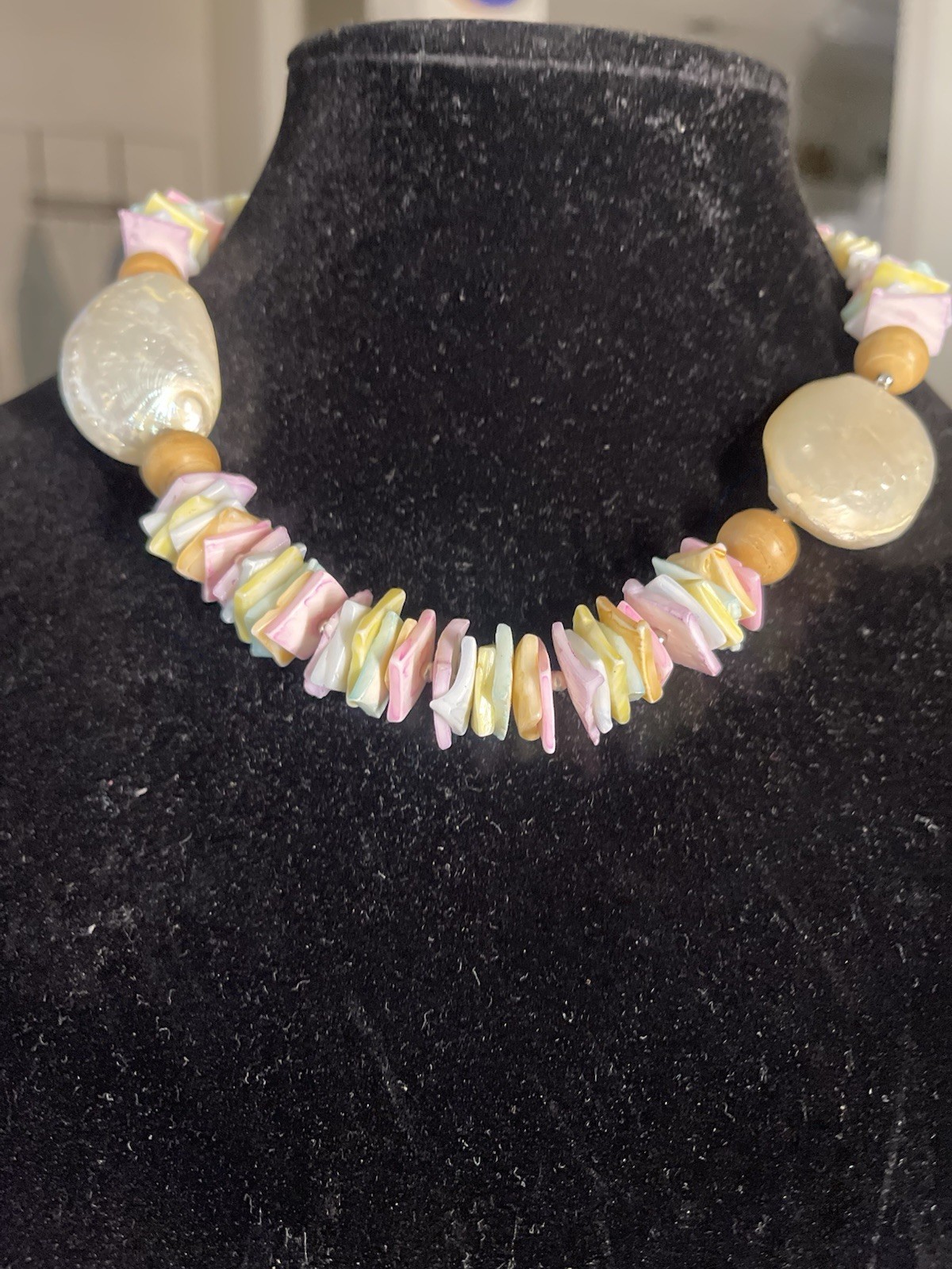 Multicolor Natural Shell Chip Beaded Necklace, Ball/Bead Chain, Spring Ring
