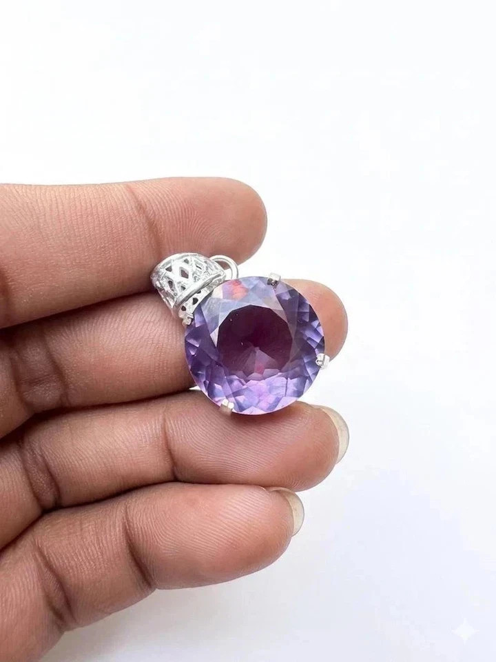 24 CT+ Natural Color Change Alexandrite Pendant Sterling Silver Plated Jewelry