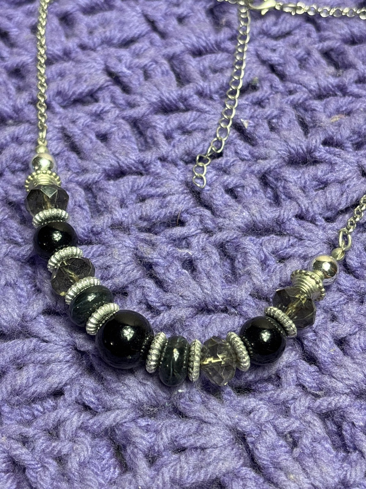 Grey black Plastic Beaded Silvertone Chain Necklace Lobster Clasp 15 – 18 inch
