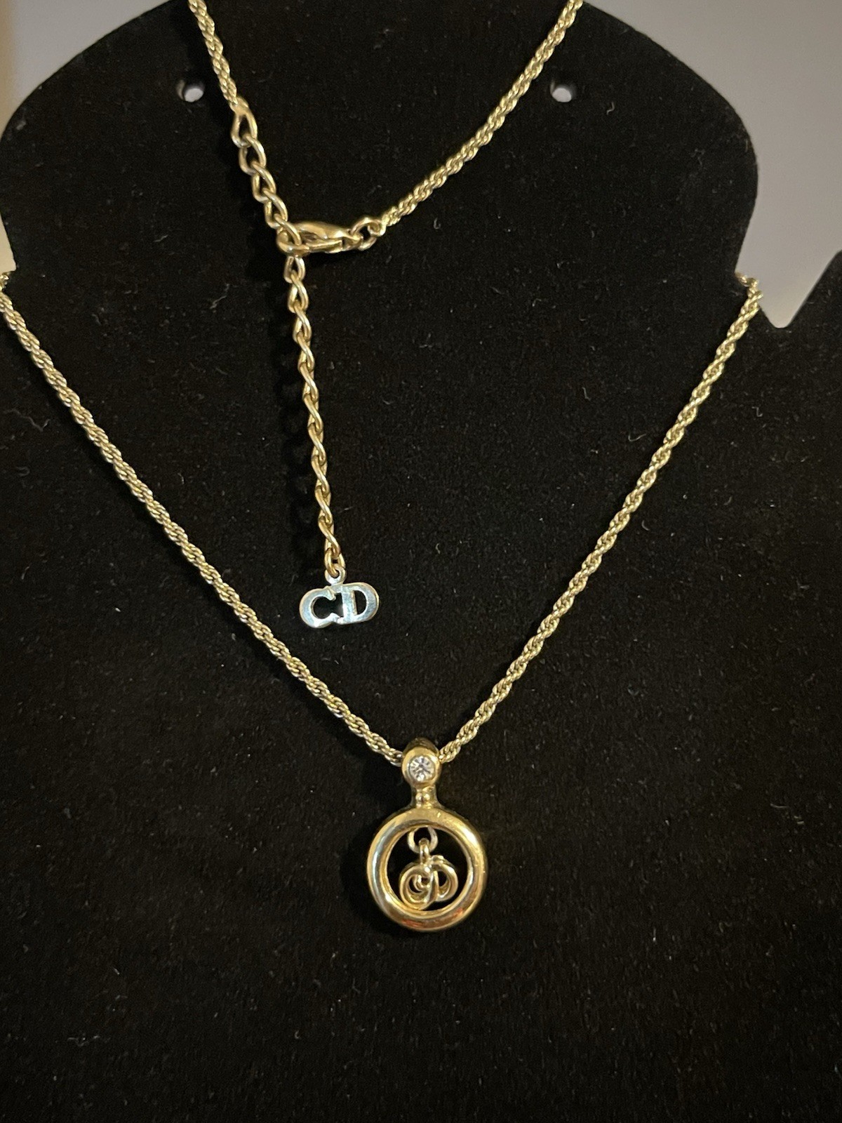 Dior Signed Gold Tone Rope Chain Necklace Round Clear Rhinestone CD Pendant