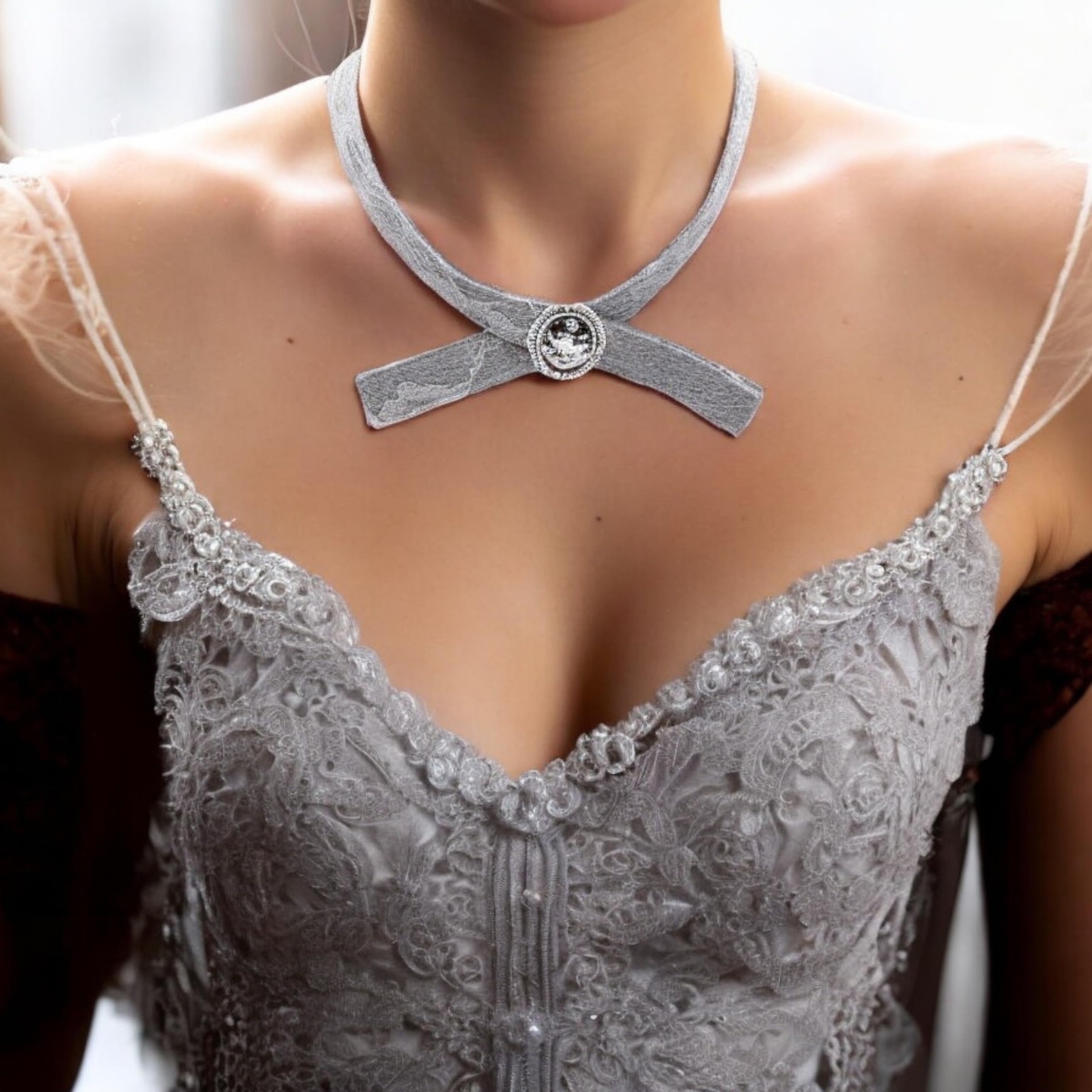 PRINCESS CUTENESS STORE Alice Cullen Vampire Victorian Choker Medium, gray