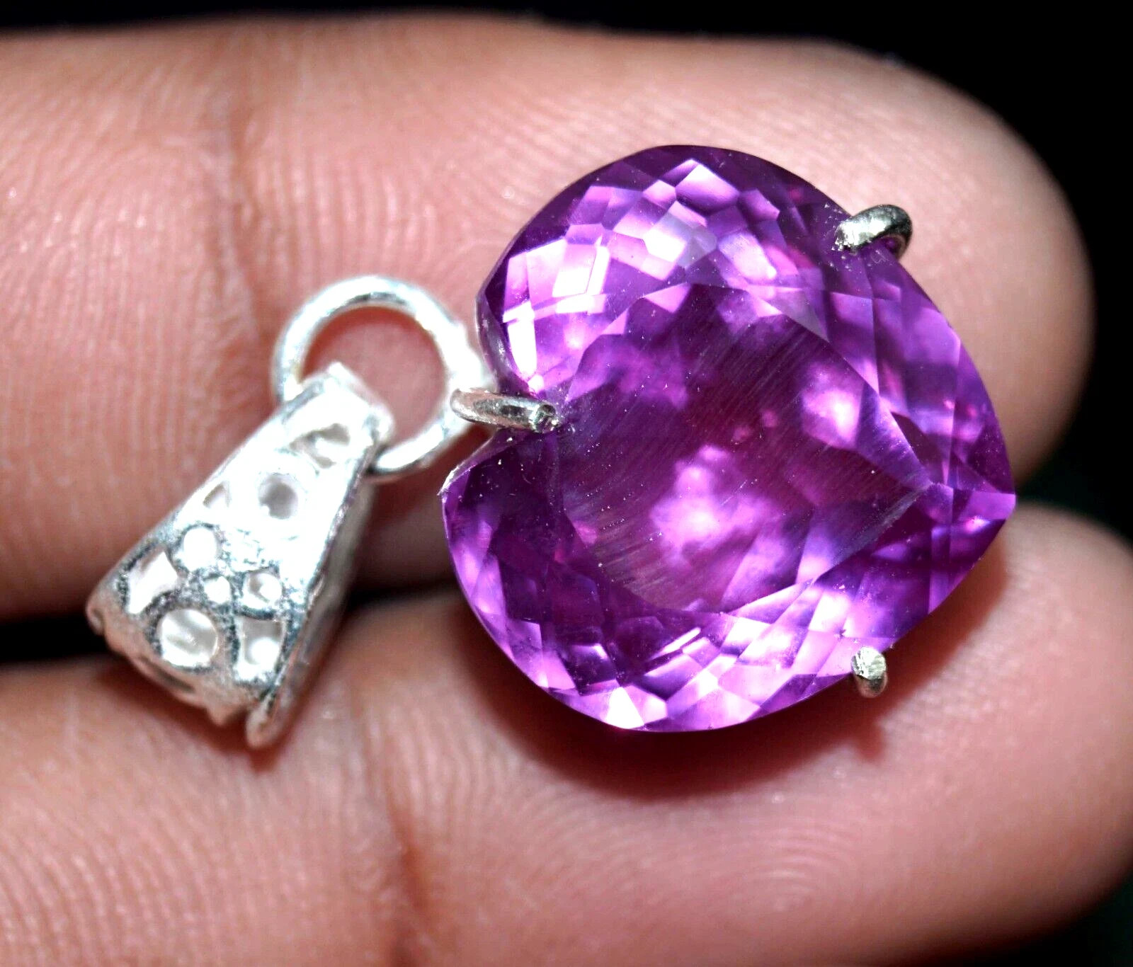 32 Ct Color Change Heart Cut Alexandrite Certified Gemstone Pendant 925 Silver