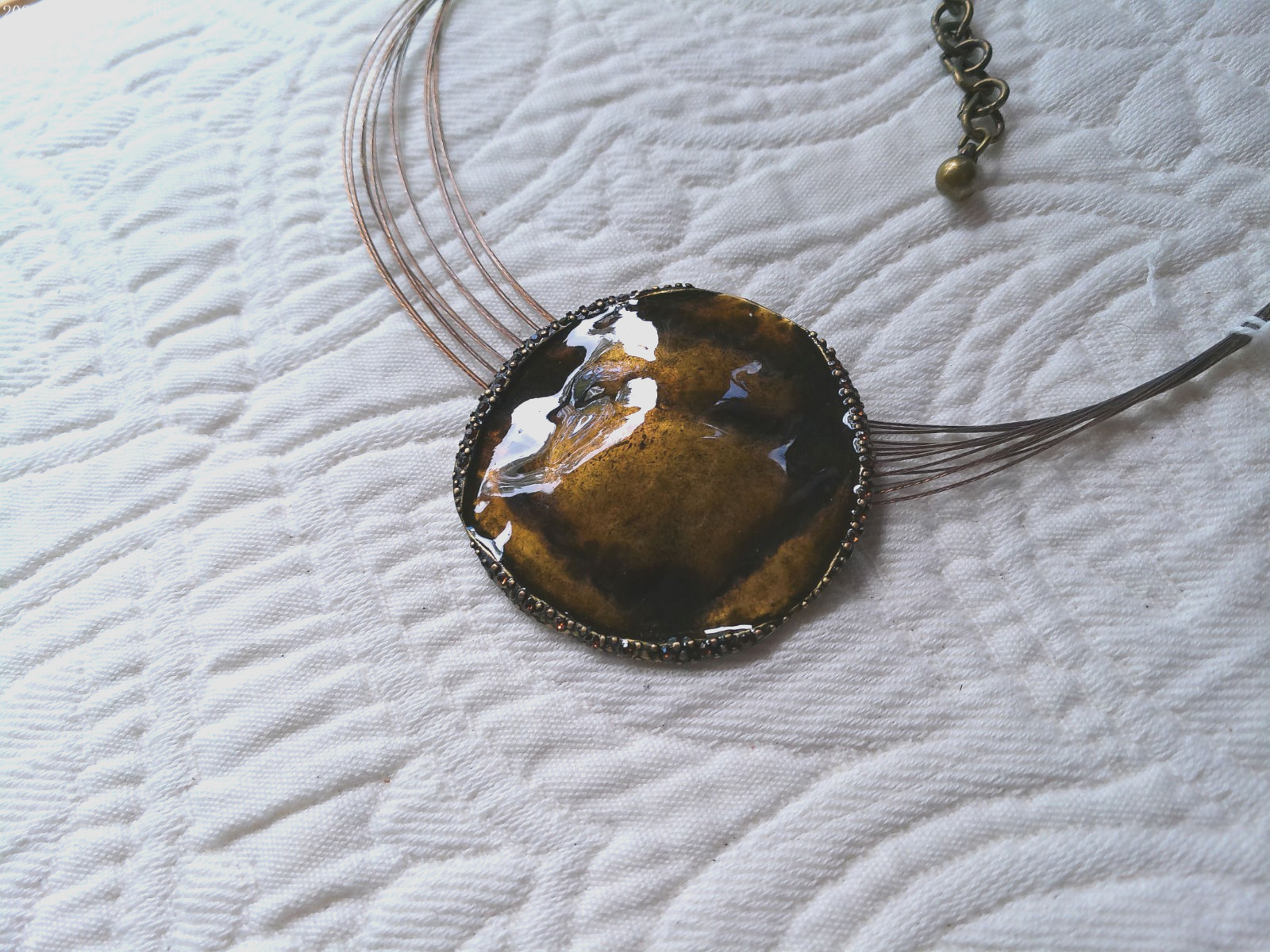 CHICO’S VTG LACQUERED GOLD BLACK IN ORNATE METAL DISK 12 WIRE STRAND 16″/20″ #3