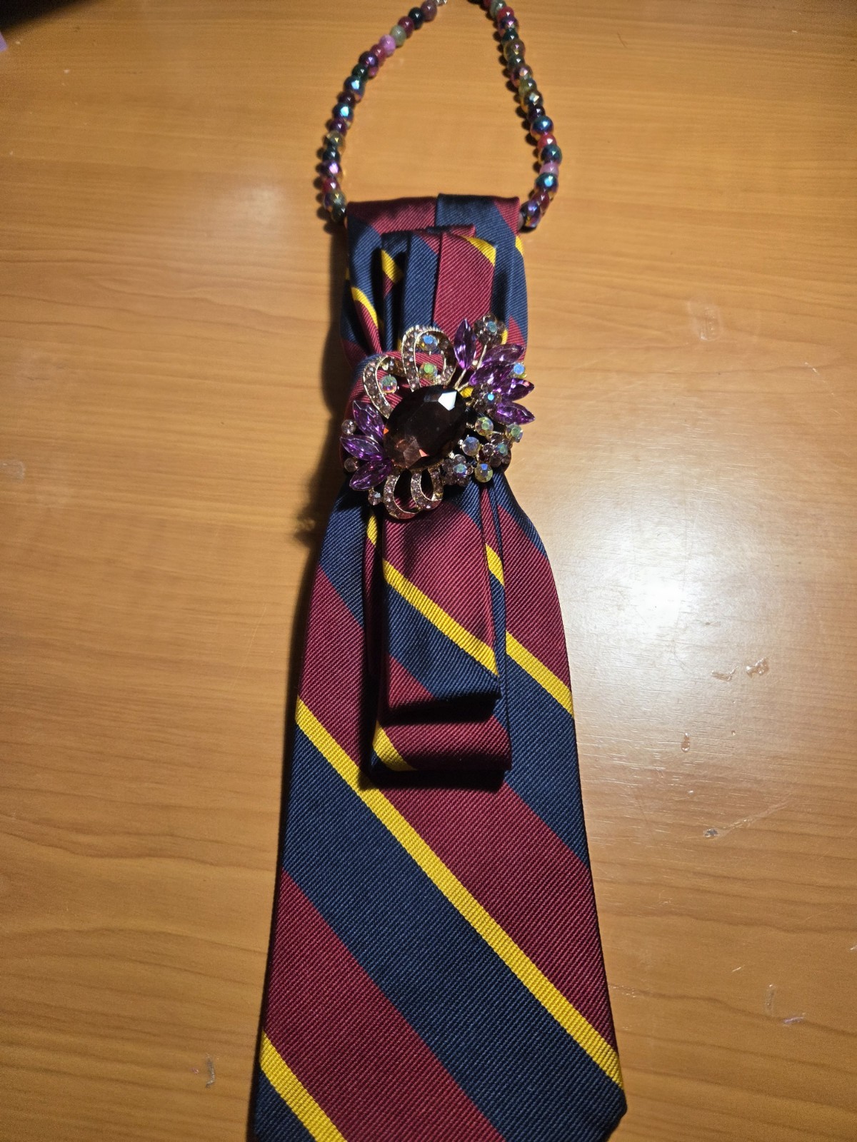 Tie NECKLACE
