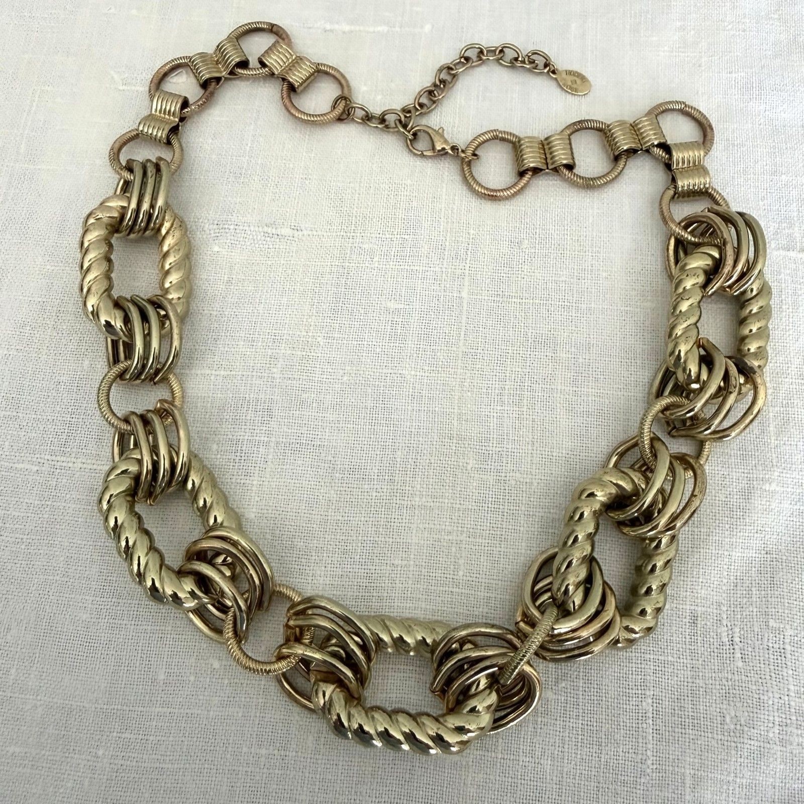 Robert Rose Vintage Gold Tone Chunky Chain Statement Necklace Ribbed Links Retro