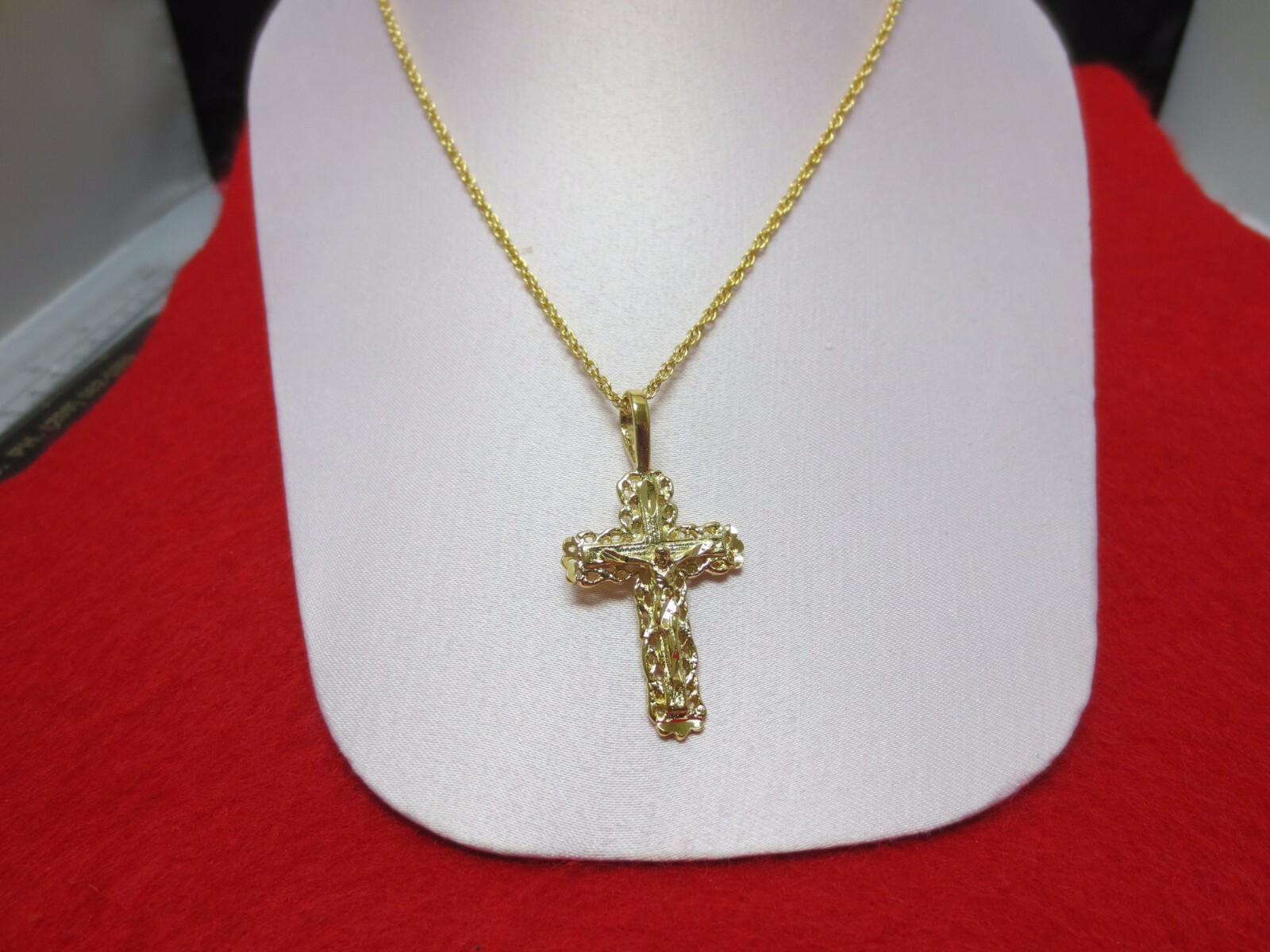 14 KT GOLD PLATED LACY CRUCIFIX CROSS CHARM & 24″ ROPE CHAIN SET-2039