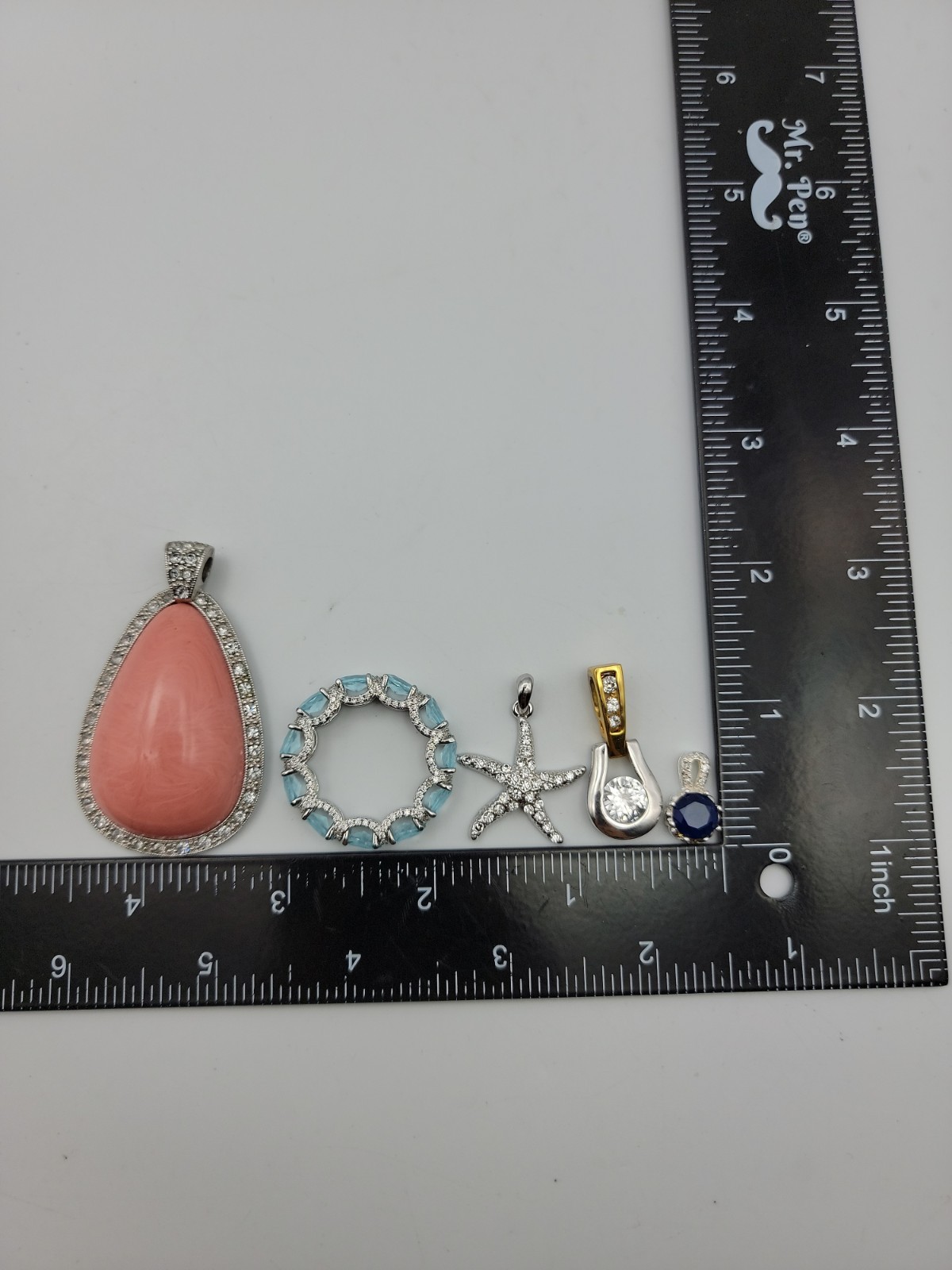 5Pc Women Pendants Various Sizes