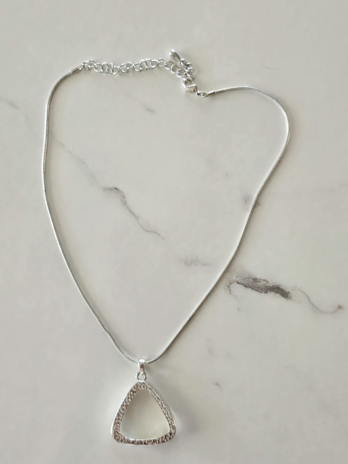 Modern Open Triangle Pendant Necklace Hammered Silver Tone Snake Chain 18-20″