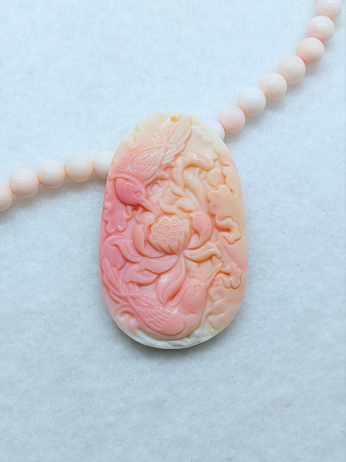 🐚HQ Queen Conch “Natural” Handcarved Hummingbird Shell Pendant