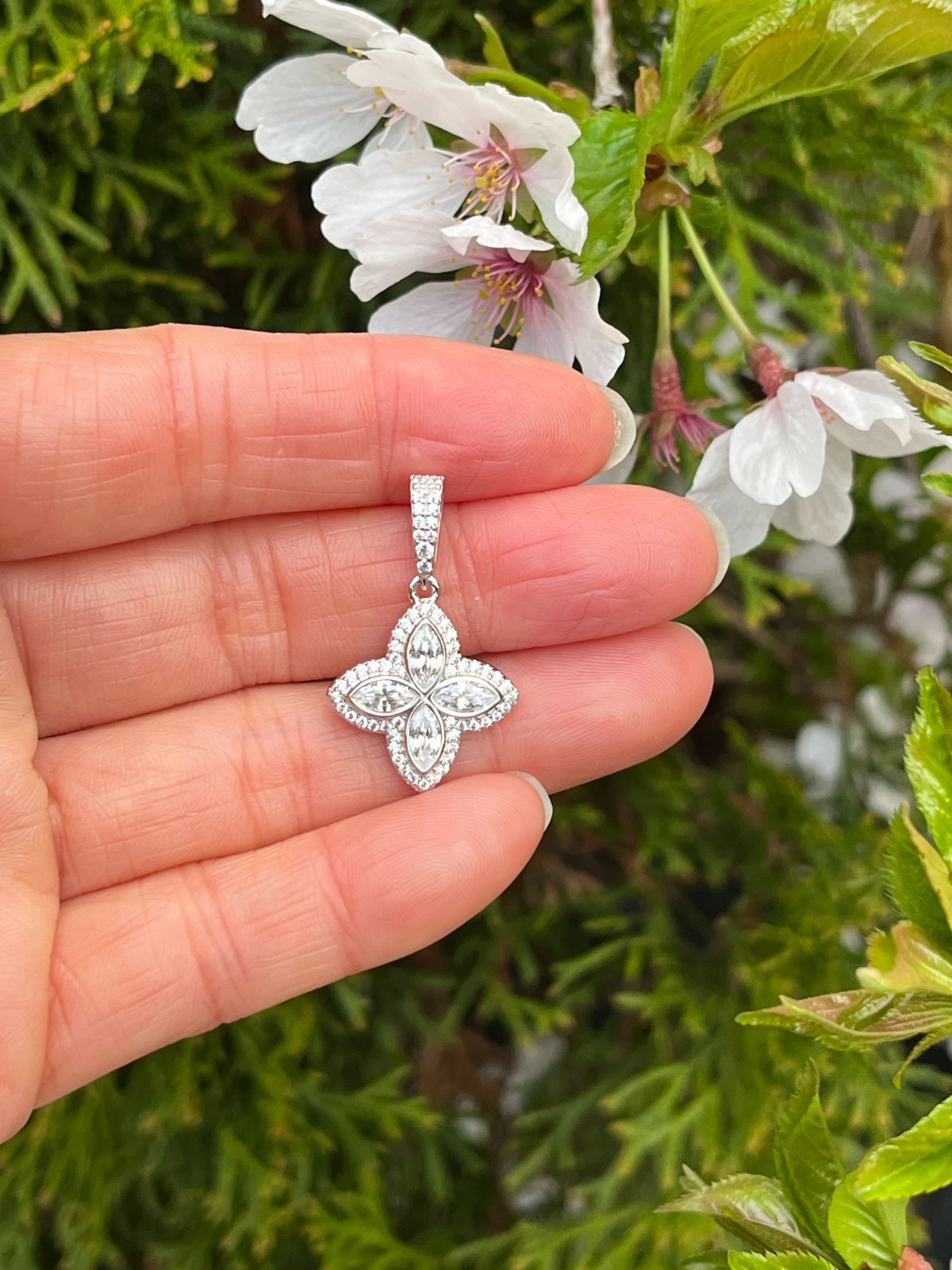925 Sterling Silver CZ Four Leaf Clover Flower Pendant Women 17mm(0.67″)/28mm
