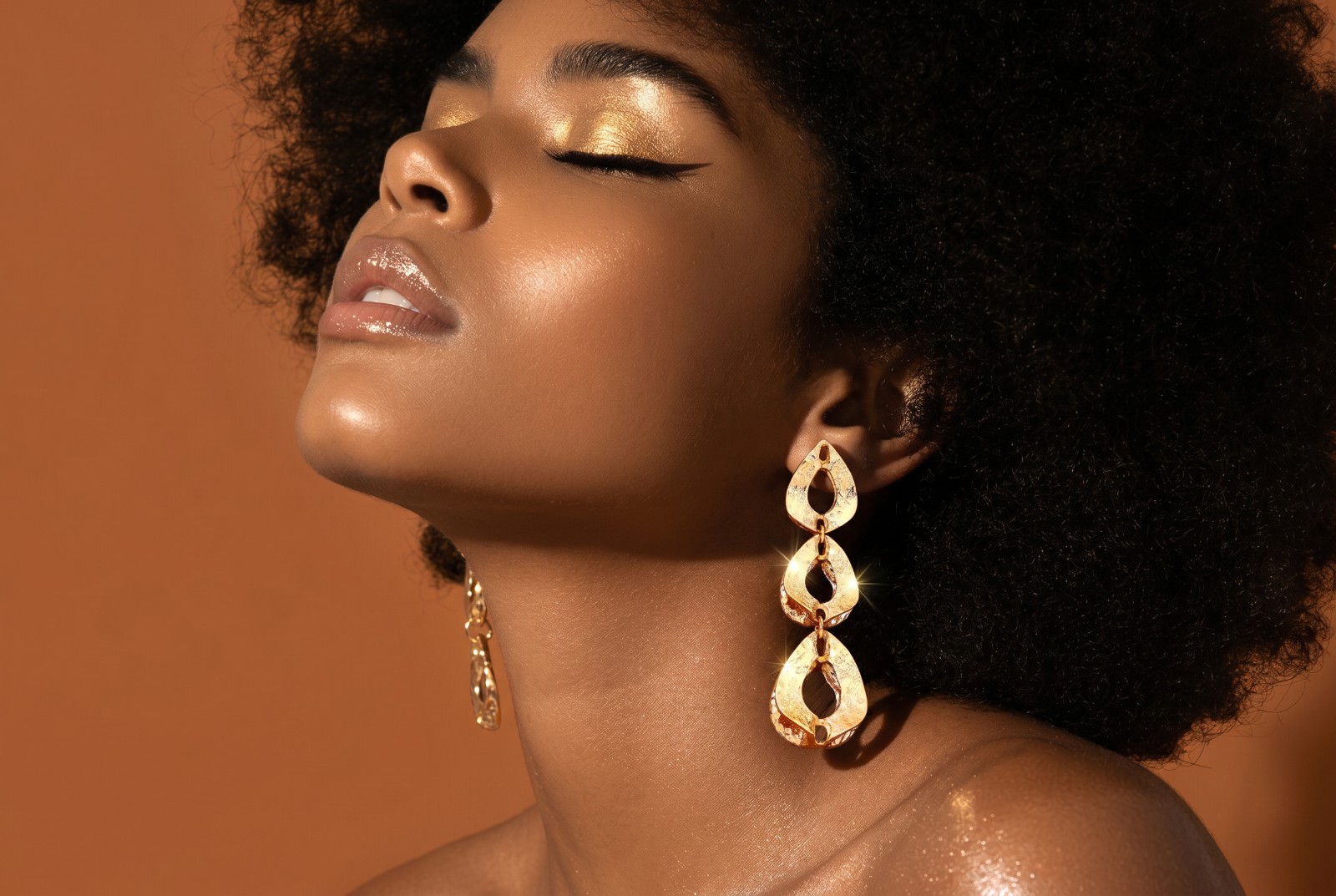 Women’s Gold Color Hammered Geometric Hoop Dangle Earrings Statement Vintage