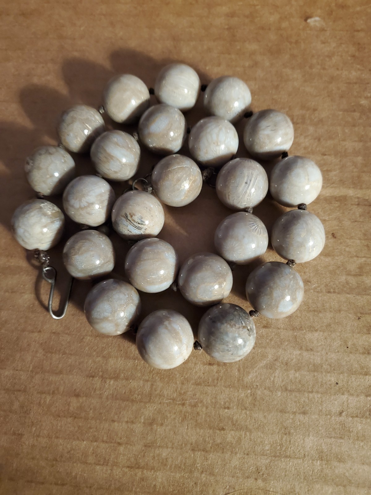 Beige Round Stone Beaded Necklace Ball/Bead Chain Hook Clasp Agate