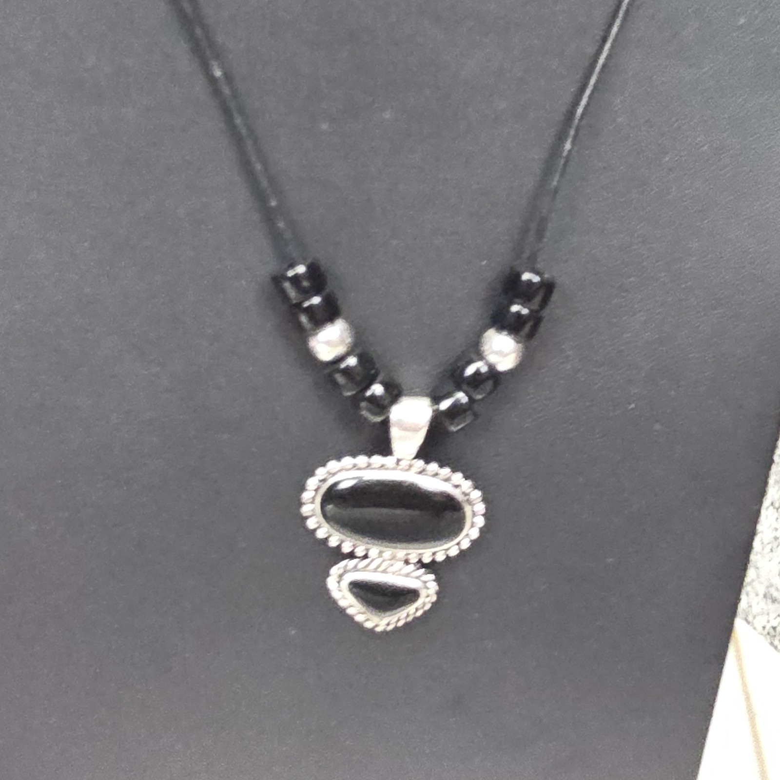 Black Stone Pendant Necklace Womens 16-20in Silver Tone Double Drop Adjustable