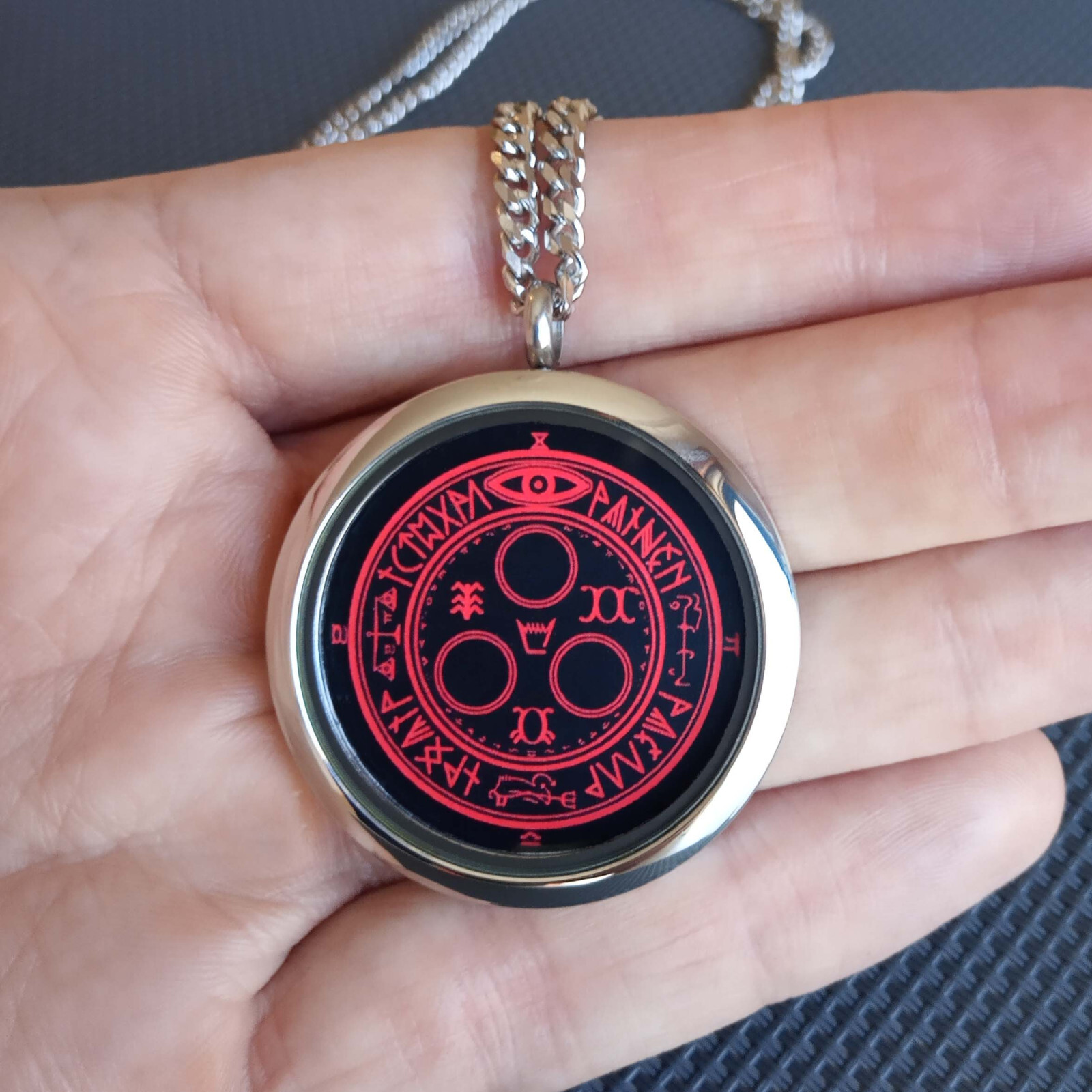 Silent Hill Halo Of The Sun / Seal of Metatron Horror Game Logo Pendant Necklace
