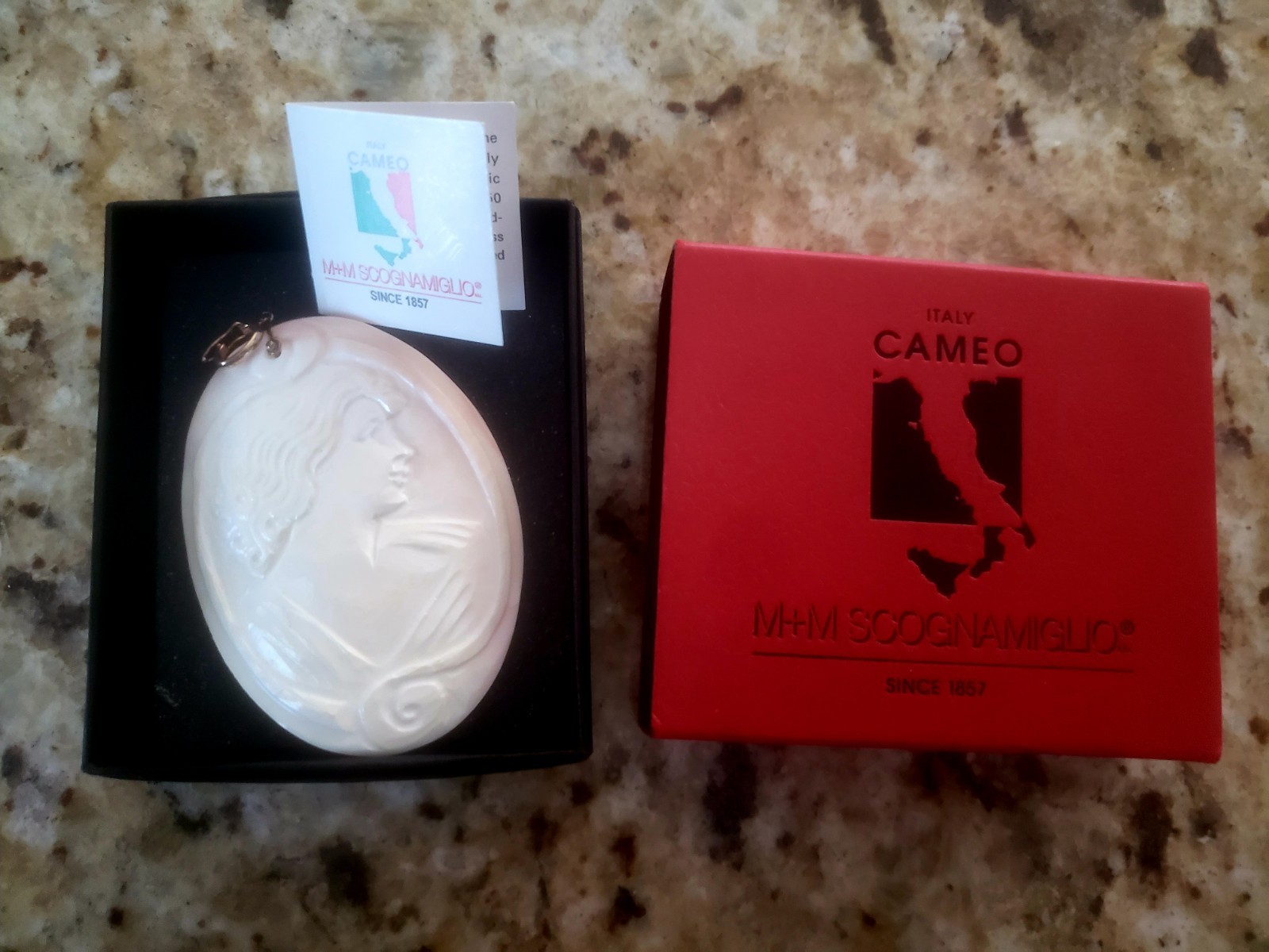 M&M Scognamiglio Hand-Carved Conch Shell Cameo Pendant