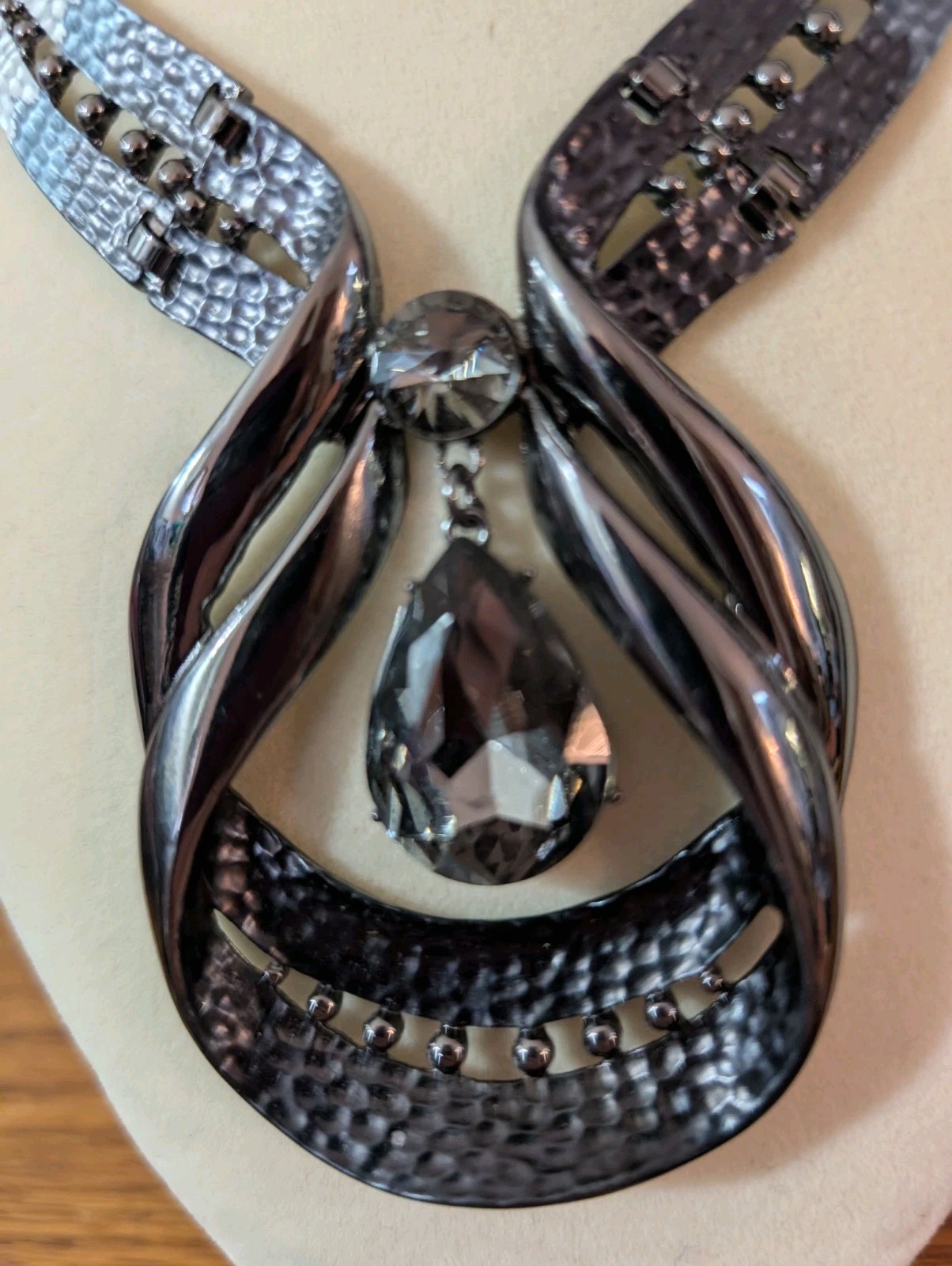Beautiful SoHi Fashion Necklace With Large Faux Gem Stone, Bi Color Chain