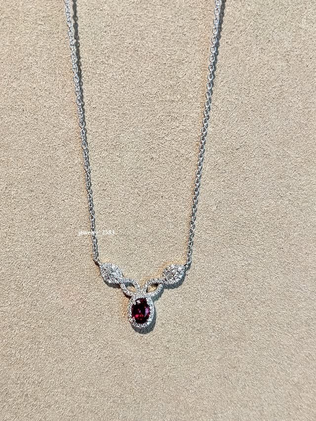 This Valentine! Womens Lab Created Red Garnet Beautiful Pendant 18″ Chain 925S