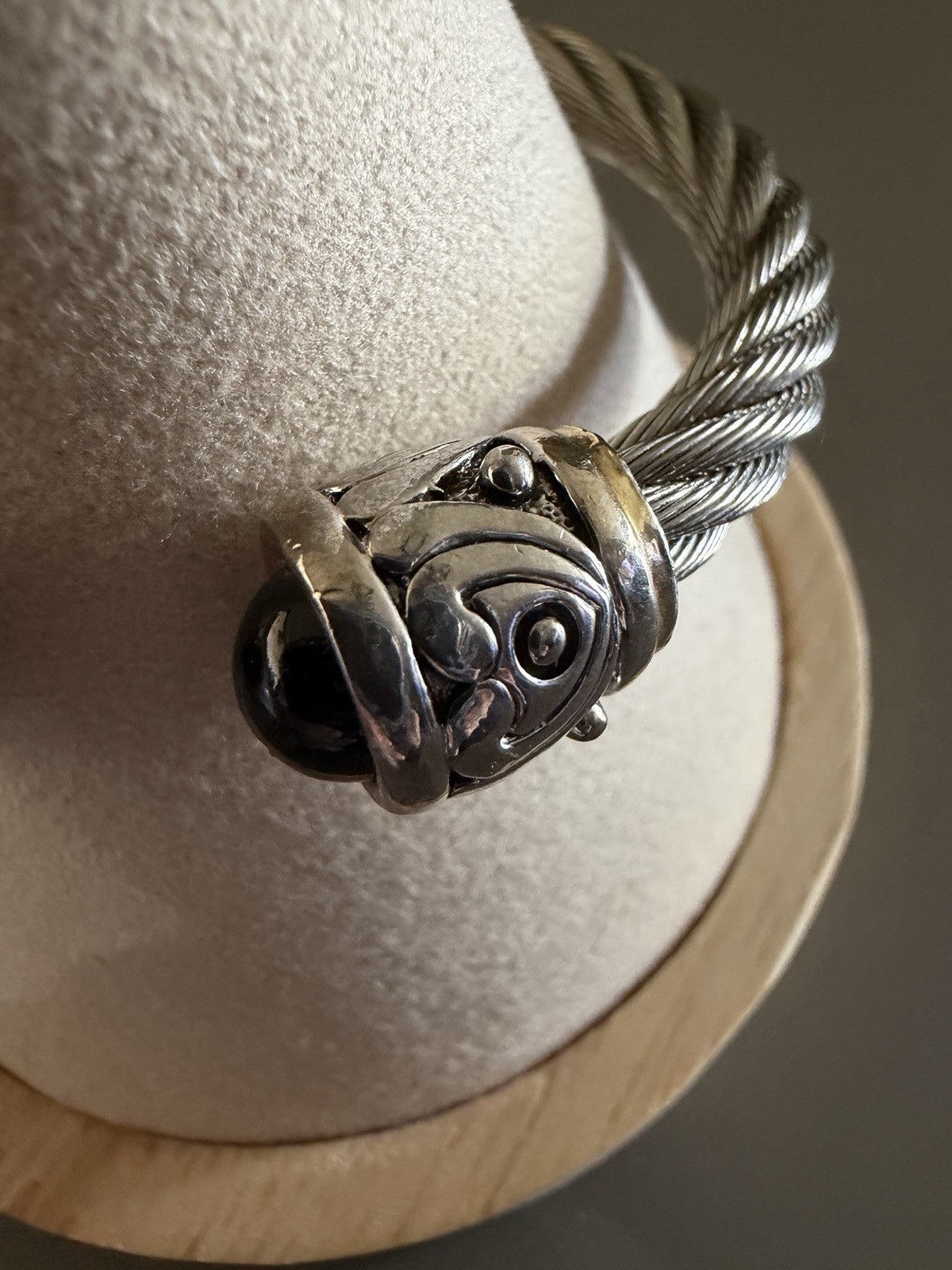 BALINESE Silver Tone BLACK ONYX BRACELET-Cuff