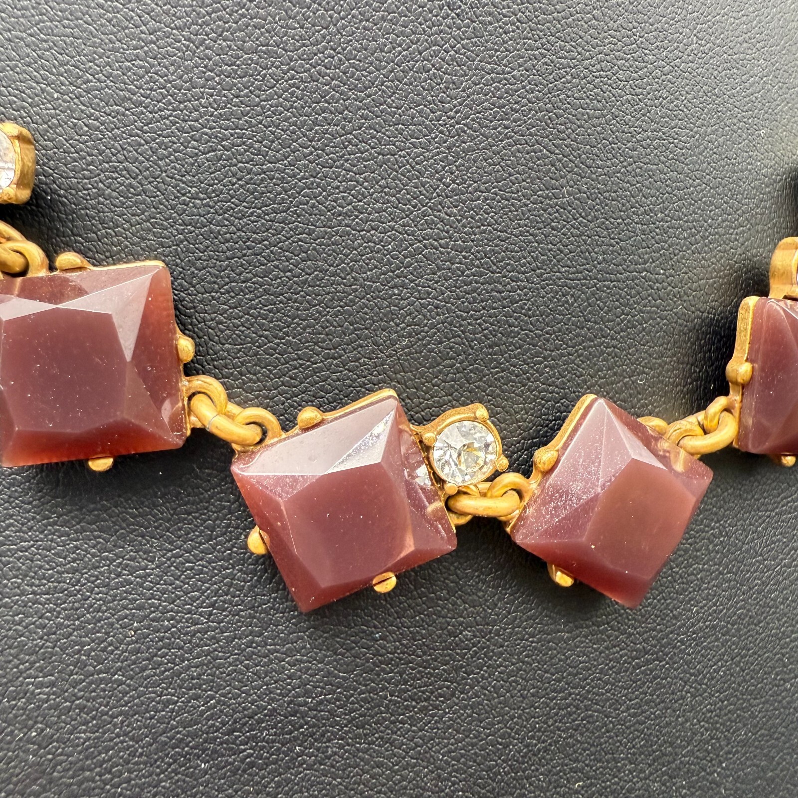 💎 J.Crew Statement Necklace 17″-20″ Burgundy Pyramid Stones Gold Chain Sparkle