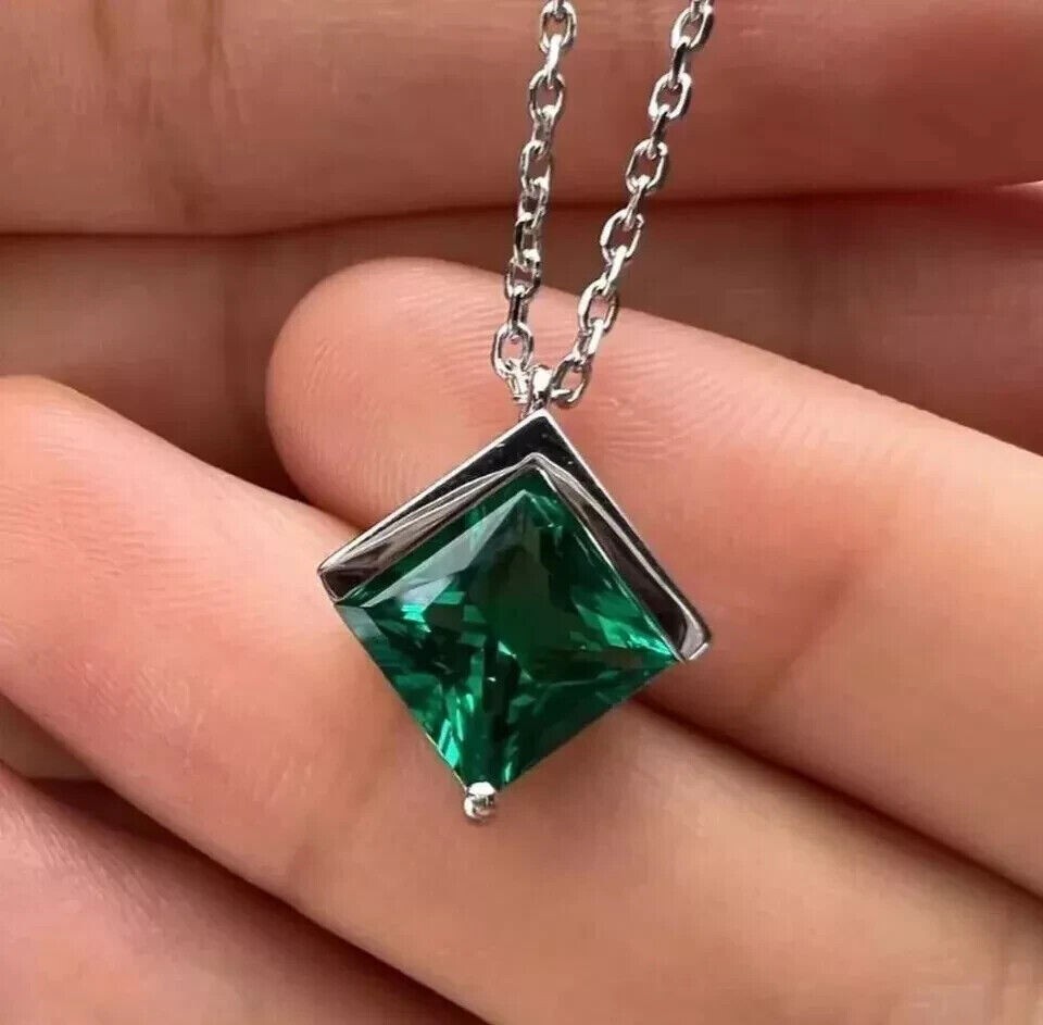 2Ct Simulated Green Emerald Princess Solitaire Pendant Chain 925 Sterling Silver