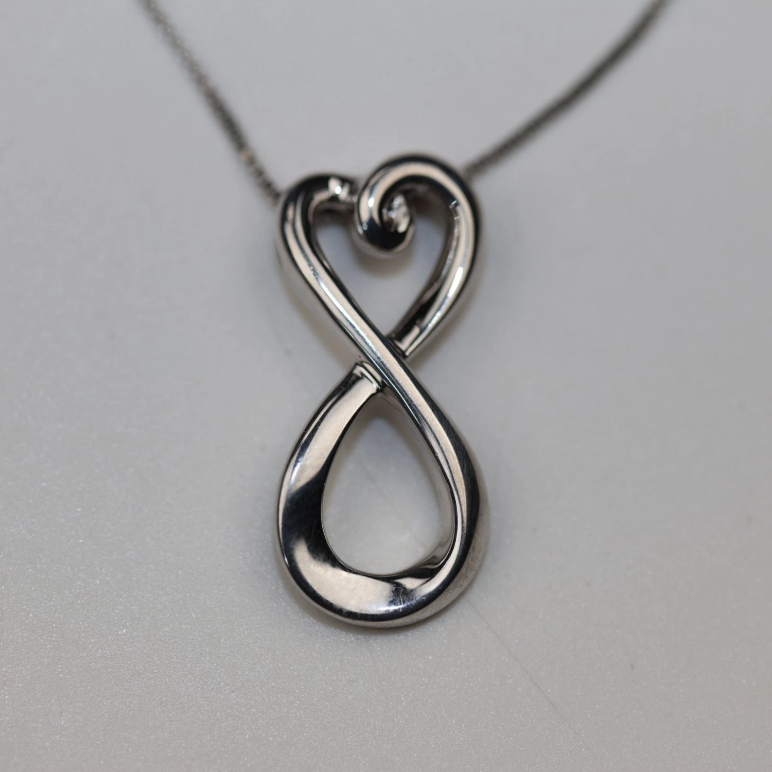 Sterling Silver Infinity Heart Pendant Necklace 925 Italy Box Chain 18″ 5.3g