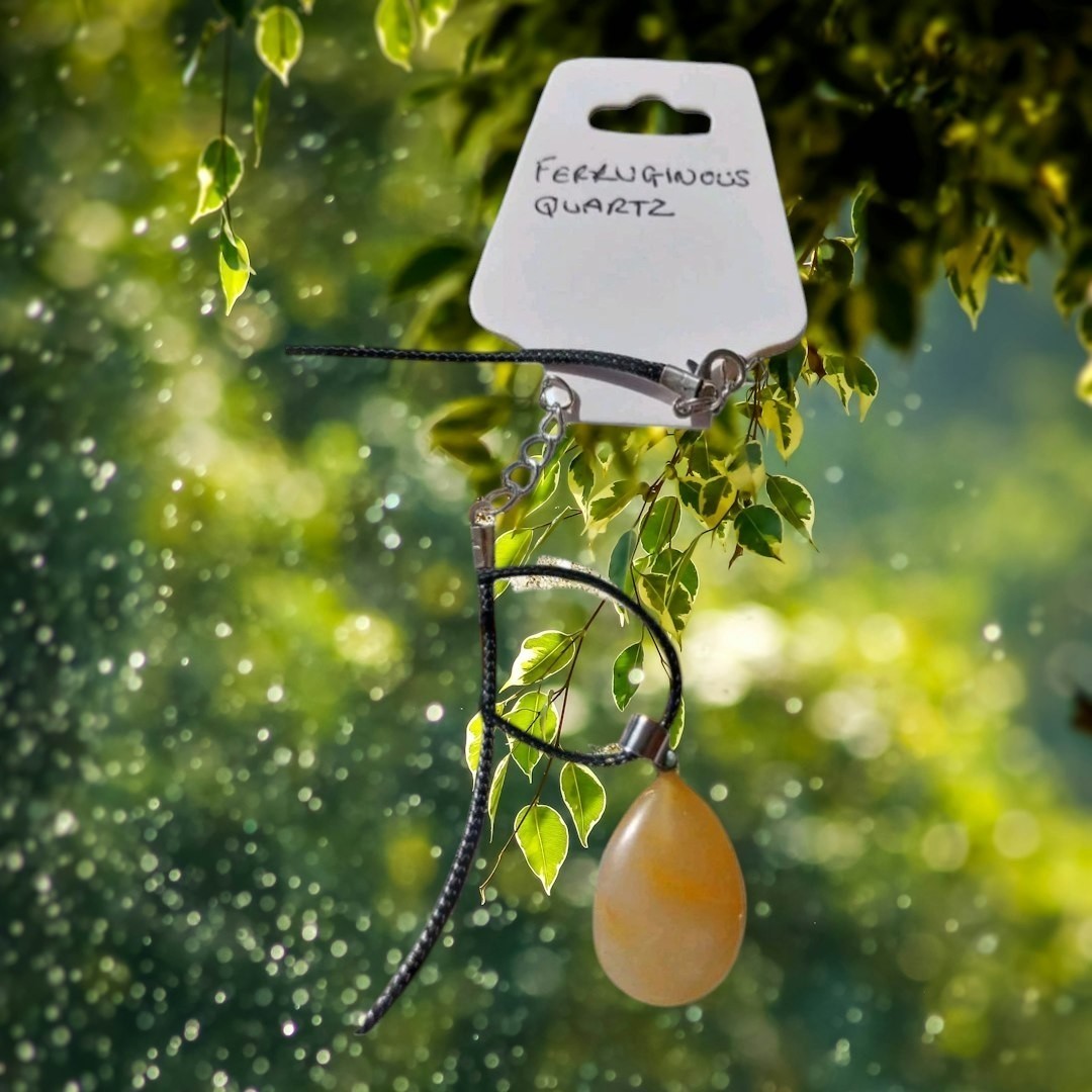 Natural Stone pendant necklaces