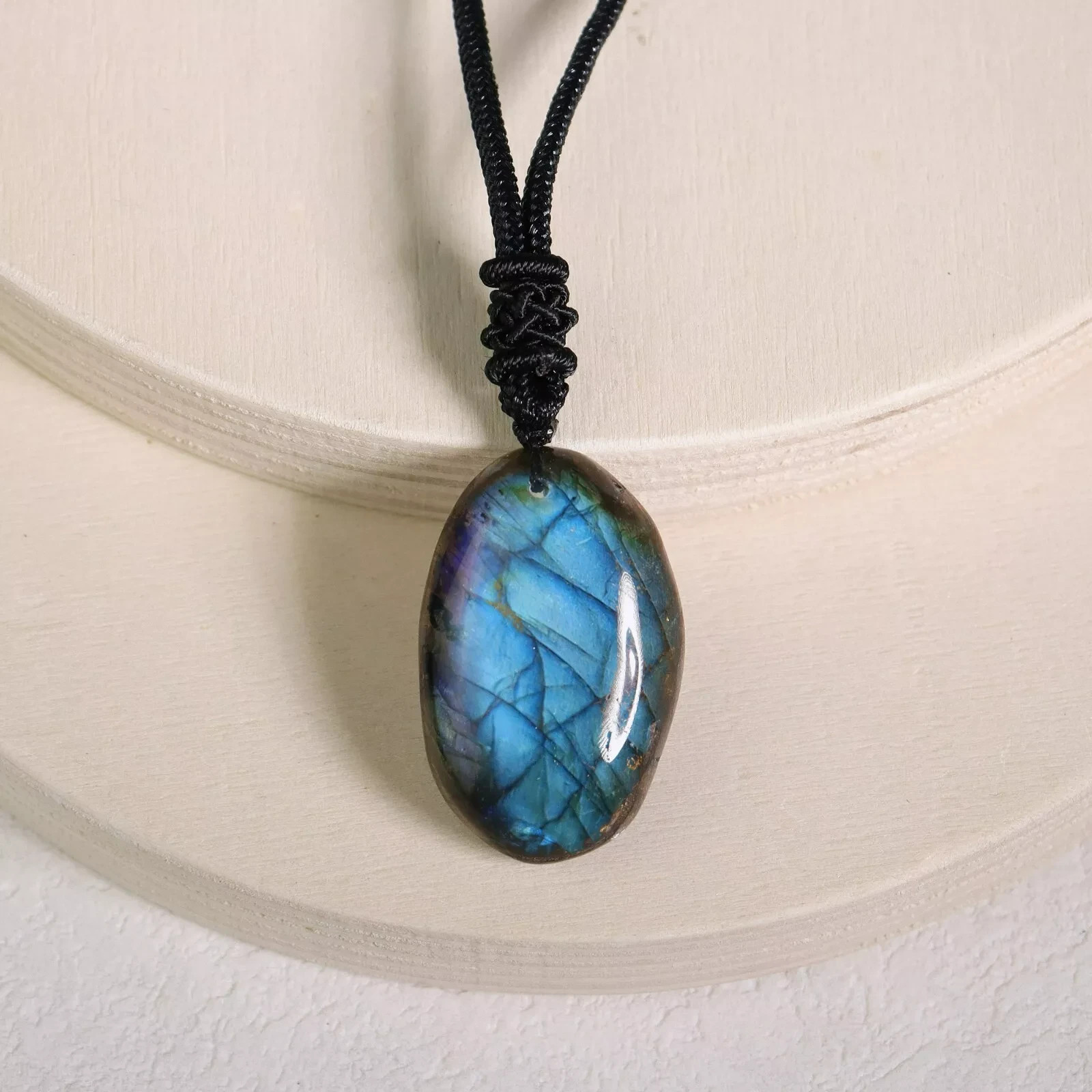 Natural Labradorite Stone Pendant Healing Crystal Amulet Women Men Necklace Gift