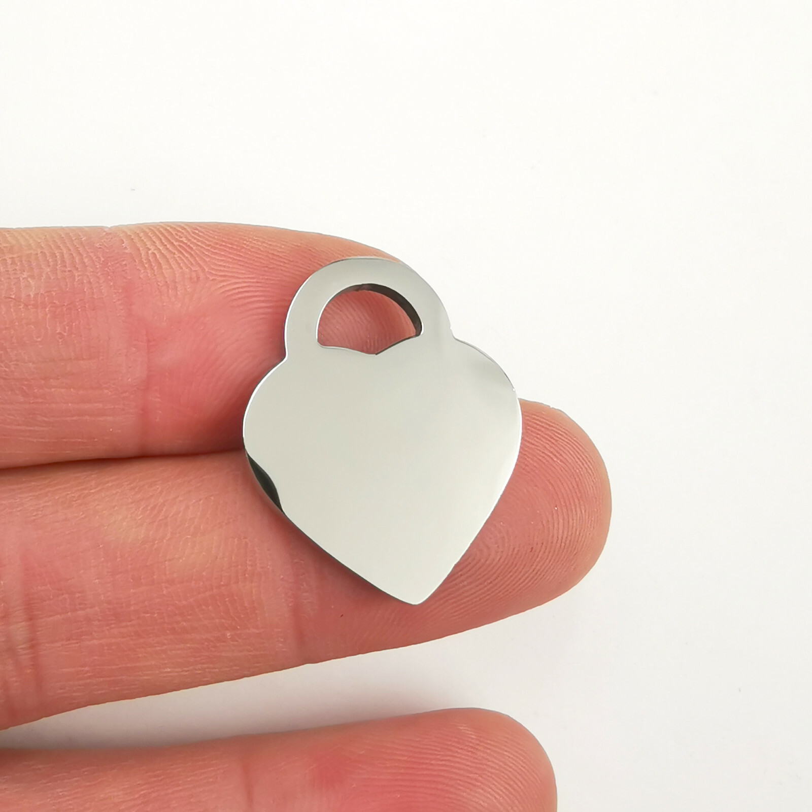 Personalize polishing Stainless steel heart pendant carving Name, text