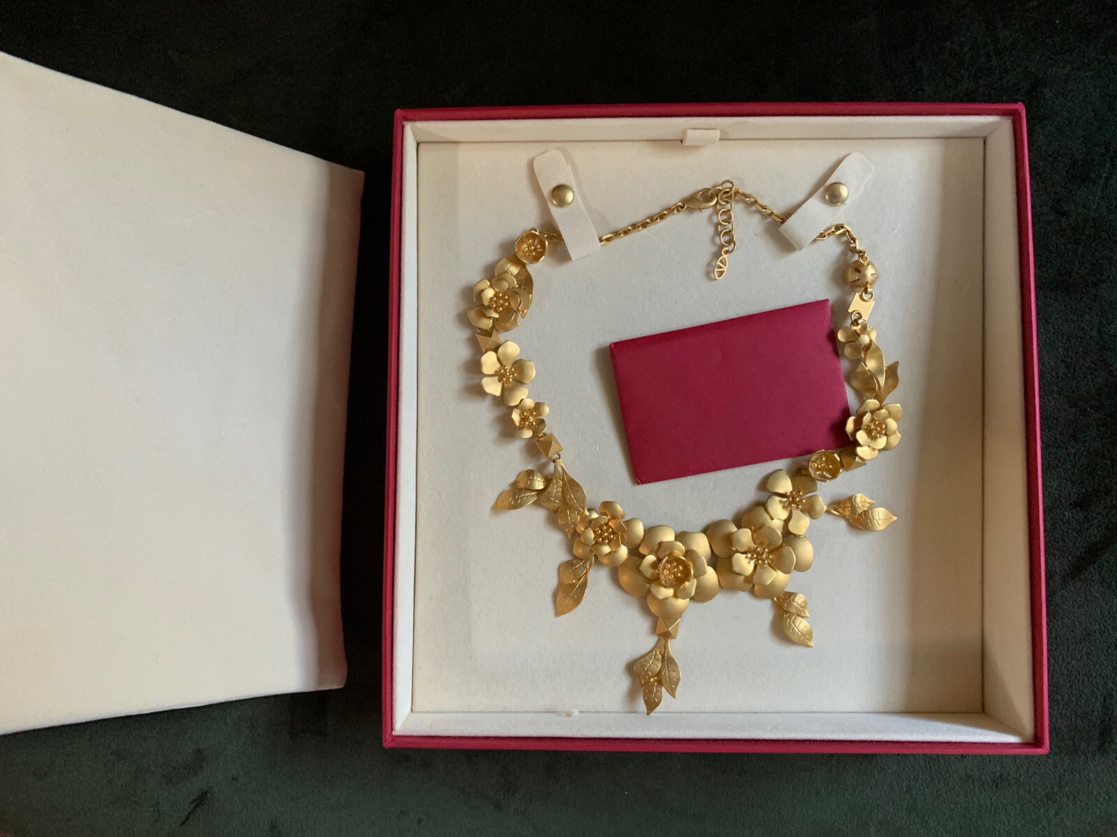 VALENTINO GARAVANI “FLOWER” GOLD PLATED METAL NECKLACE Sz. N/A