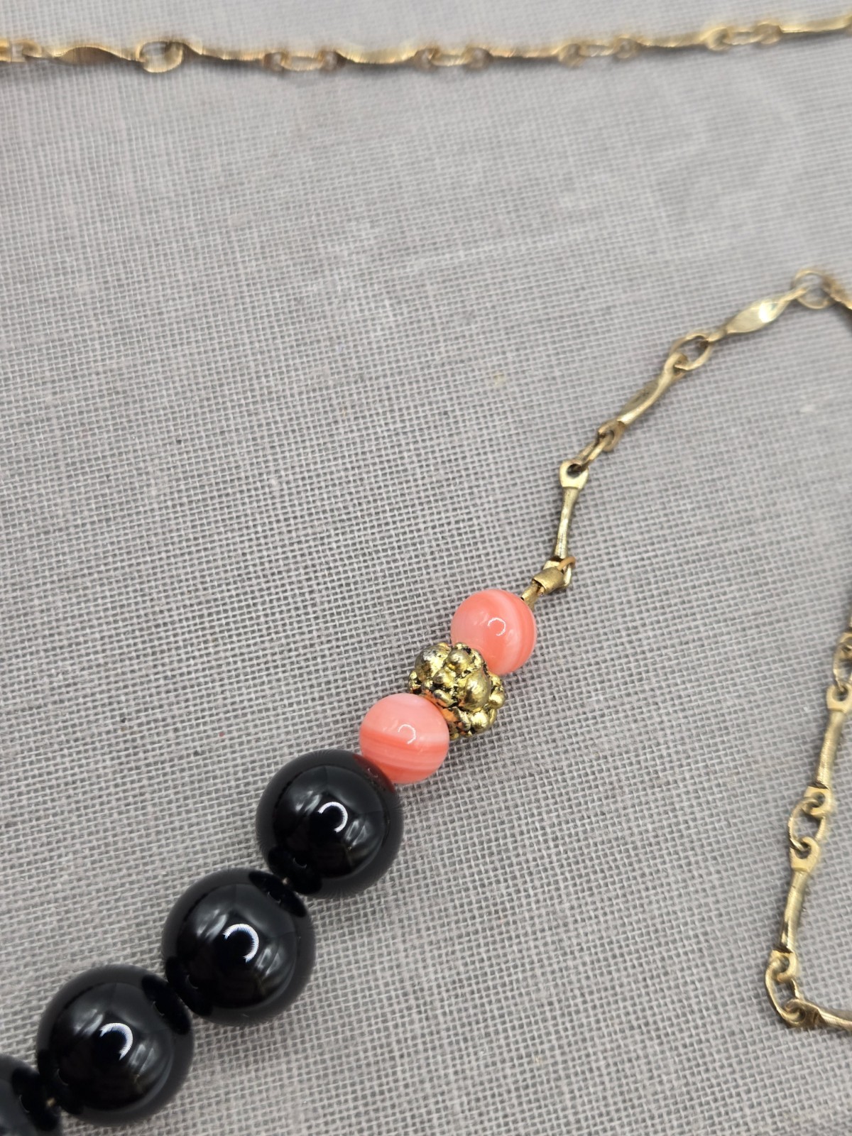 Black Onyx Rhodochrosite Pearls Beaded Choker Necklace 15″ Pink Beads Gold Chain
