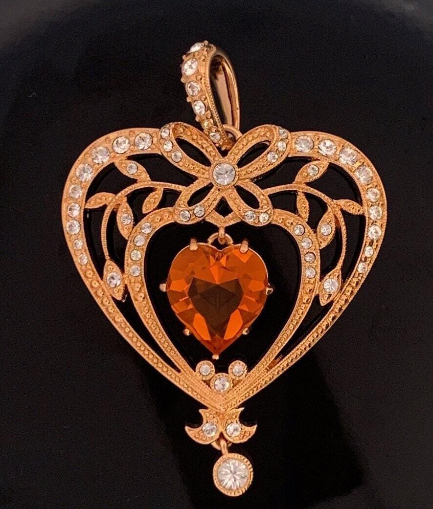 November Birthstone Gold Plate Metal Necklace Set With Heart Shape Topaz Crystal