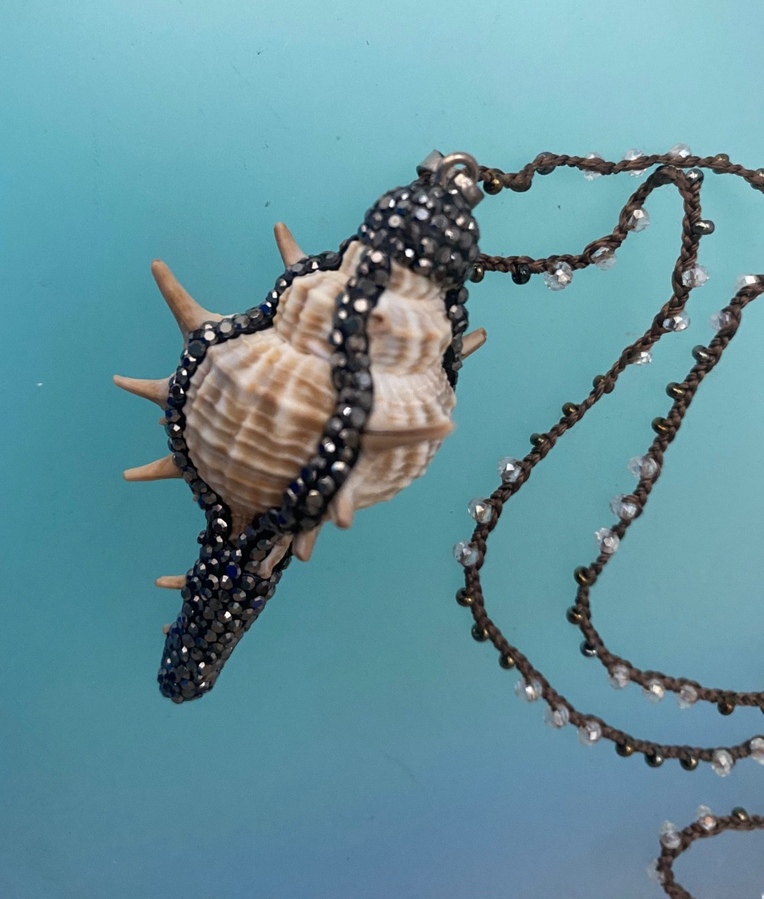 GENUINE CONCH SHELL W/ MARCASITE PENDANT NECKLACE CRYSTAL CORD