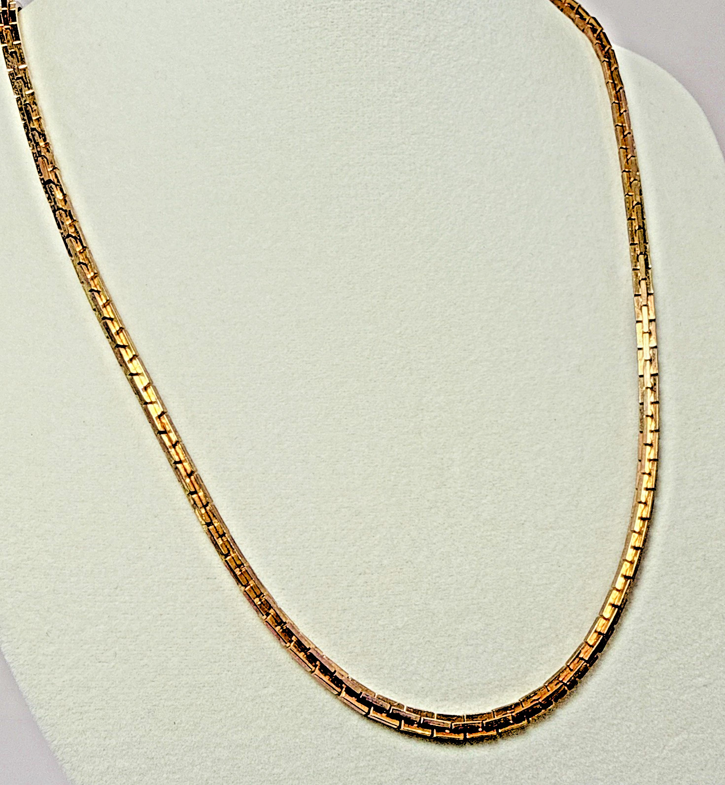 Vintage Yellow Gold Tone Flat Bar Link Chain Necklace Classic Choker Style