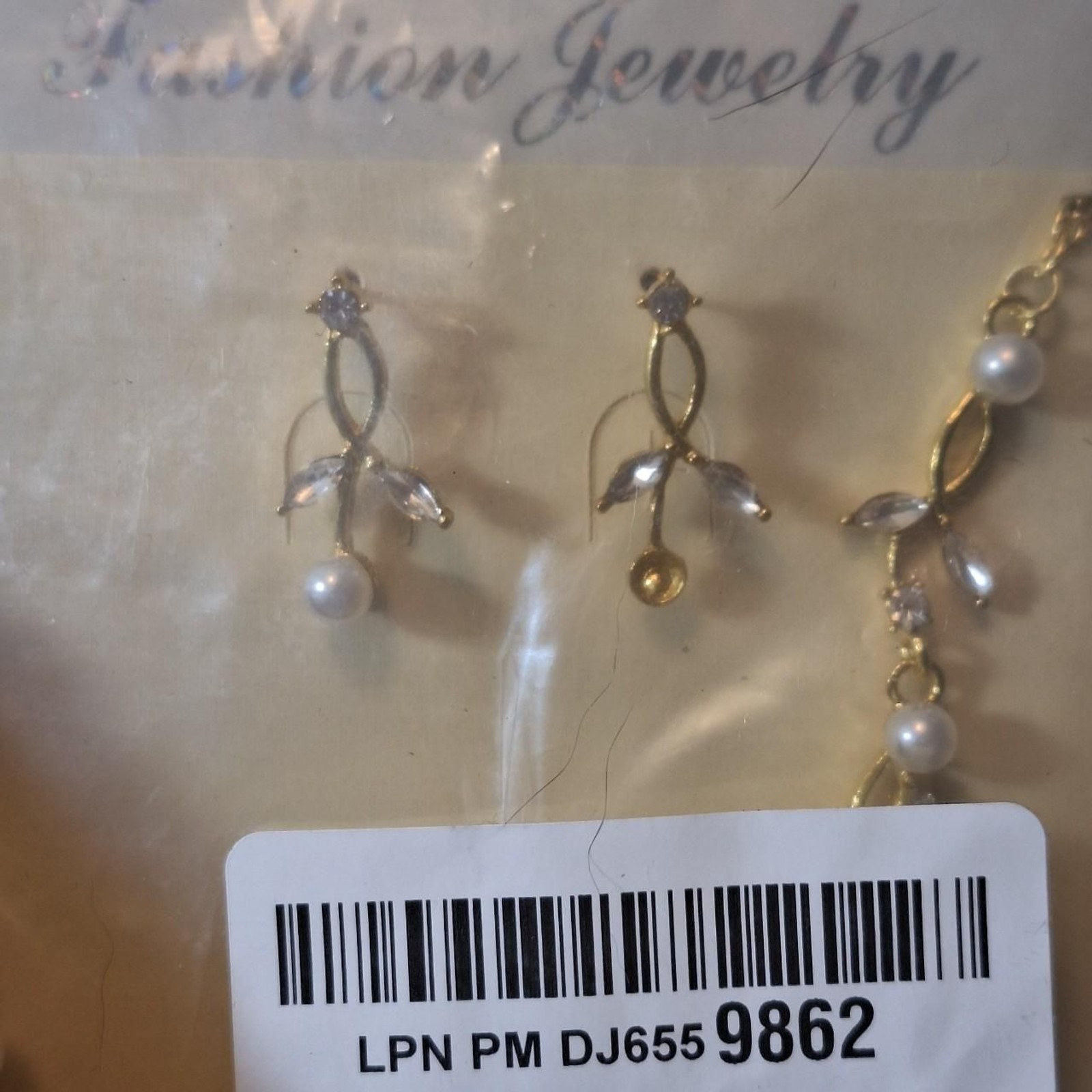 Unbranded Women’s White and Gold Jewellery