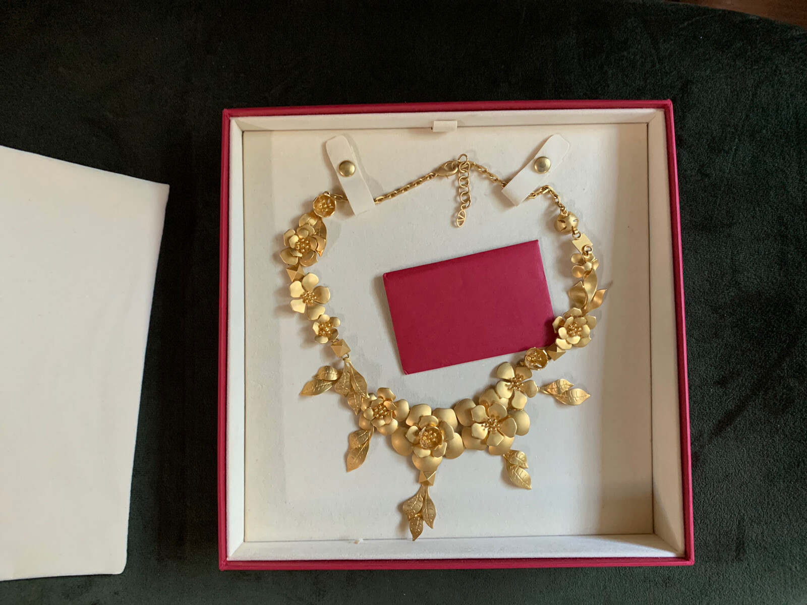 VALENTINO GARAVANI “FLOWER” GOLD PLATED METAL NECKLACE Sz. N/A