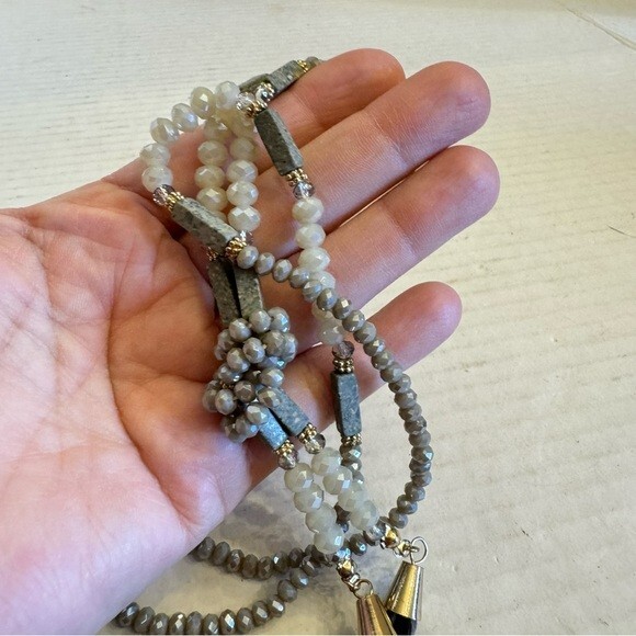 Beautiful Lariat Necklace Multi Wear Faceted Beads with Leather Tassel