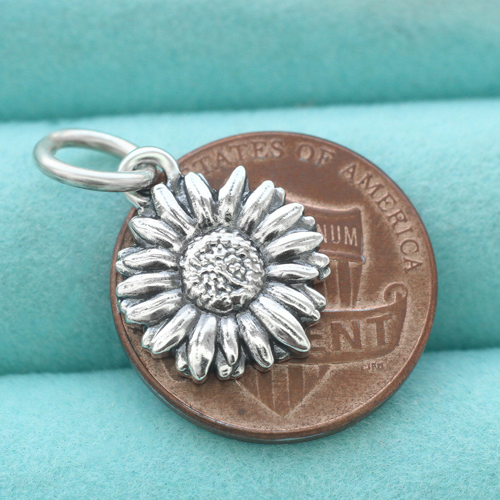 925 Sterling Silver Daisy Pendant Charm Bellis Perennis For Necklace Bracelet