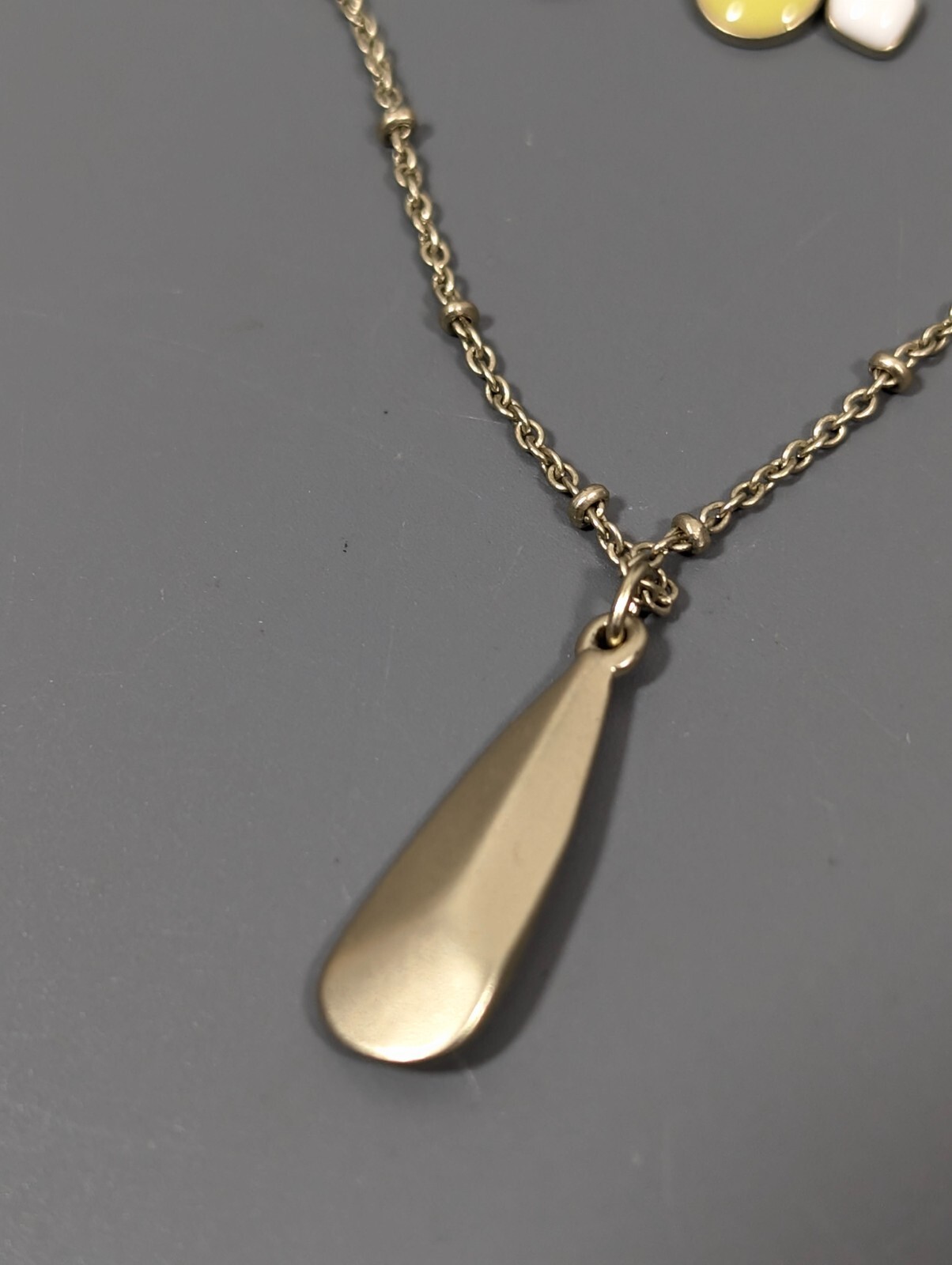 LOFT Yellow White Teardrop Layered Gold Tone Necklace Boho Coastal 15 in