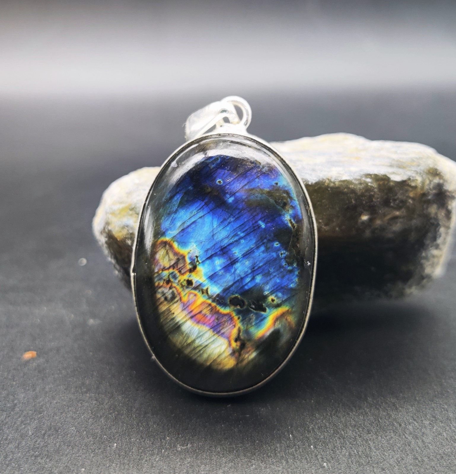 Amazing Labradorite Pendant 925 Sterling Silver pendant Handmade Jewellery