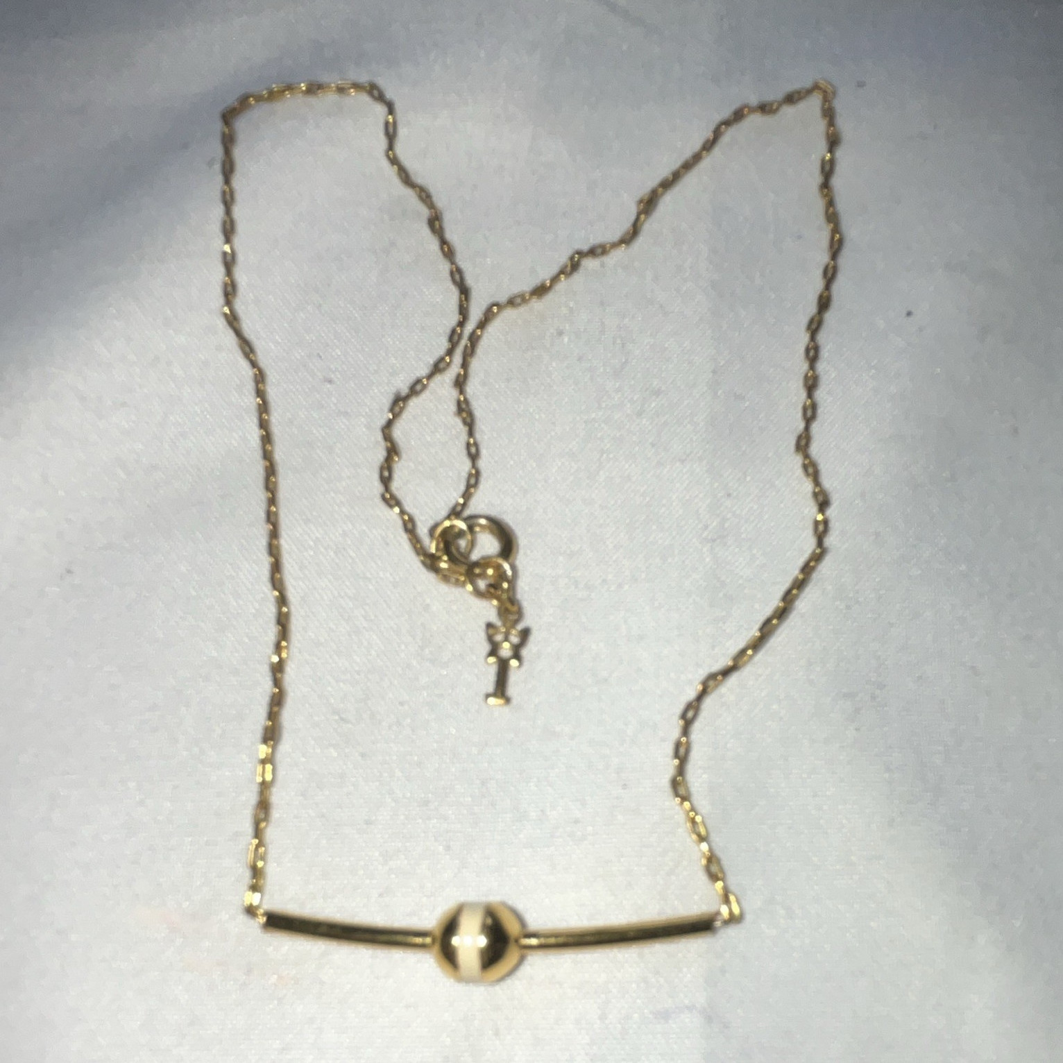 Vtg Trifari Gold Tone Chain Bar Pendant, Metal spring Clasp reasonable offers ac