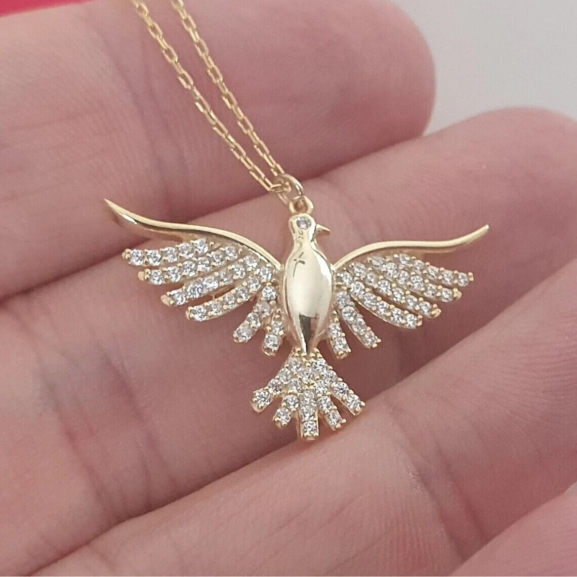 Beautiful 2 Ct Round Cut Diamond VVS1/D Woman’s Pendant 14K Yellow Gold Finish