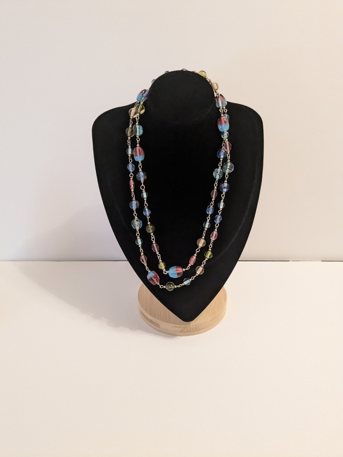 Infinity Style Multicolor Glass Bead Necklace. Silver Tone. 40″. Various Shapes.