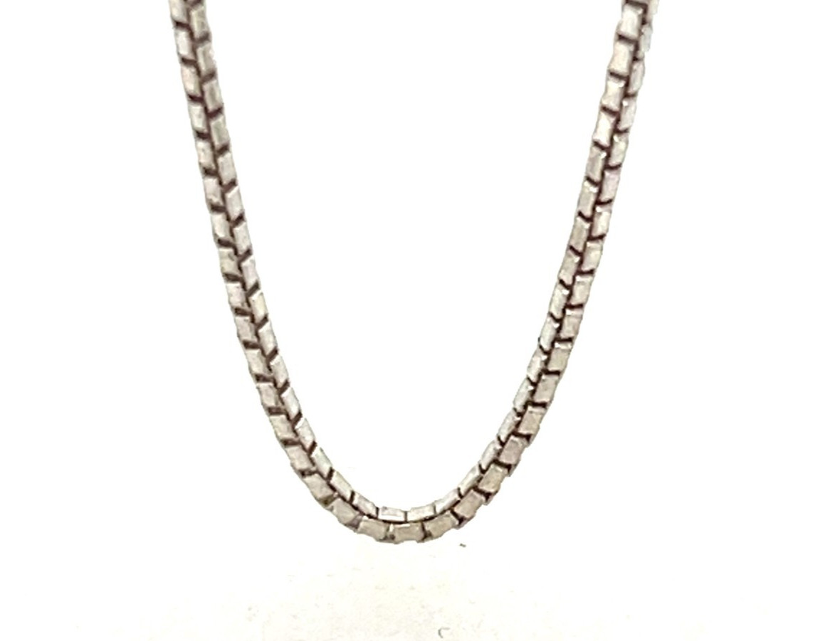 Sterling Silver Venetian Box Chain Necklace – 46cm – 3.25g – Stamped 925