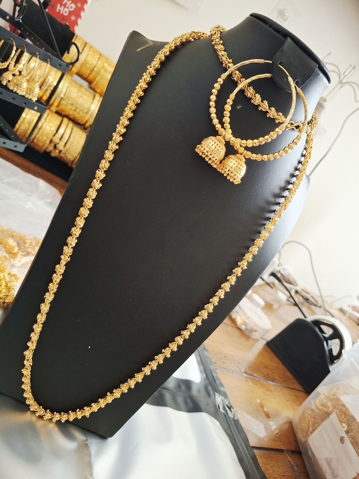Gold polished high quality daily use hoop with 100cm large necklace malla design