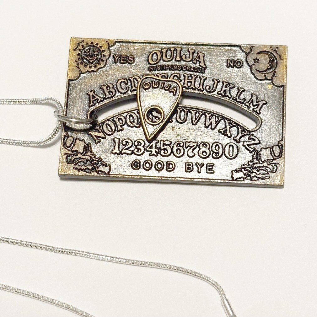Movable Planchette Ouija Board 24″ Silver Alloy Snake Chain Design.