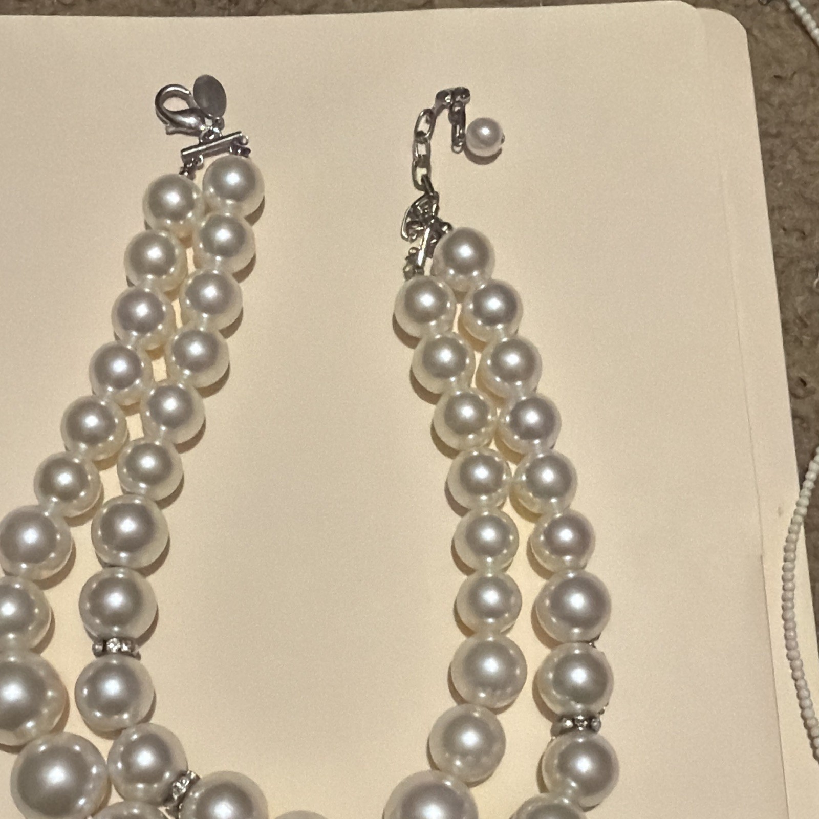 White Layered Imitation Pearl Beaded Statement Necklace w/ Rhinestone Toggle