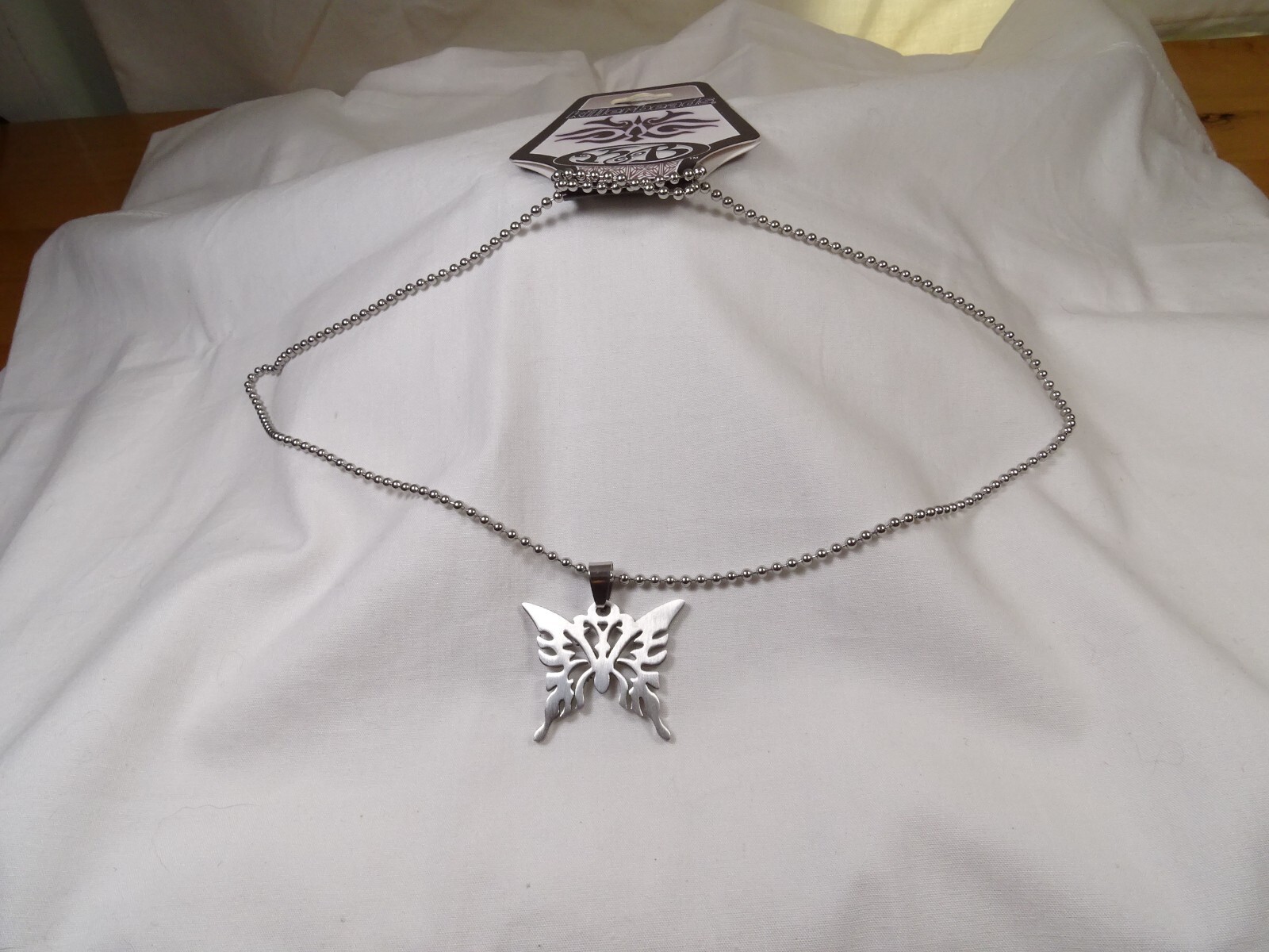 New Large Stainless Steel Butterfly 25” Steel Ball Chain Unisex Retro Necklace