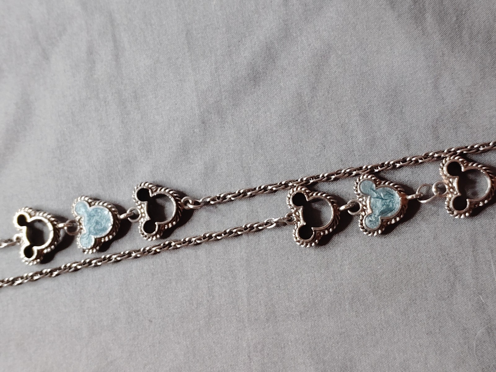 Mouse Silhouette Long Chain Necklace Blue Glitter Accents Silver Tone 32″