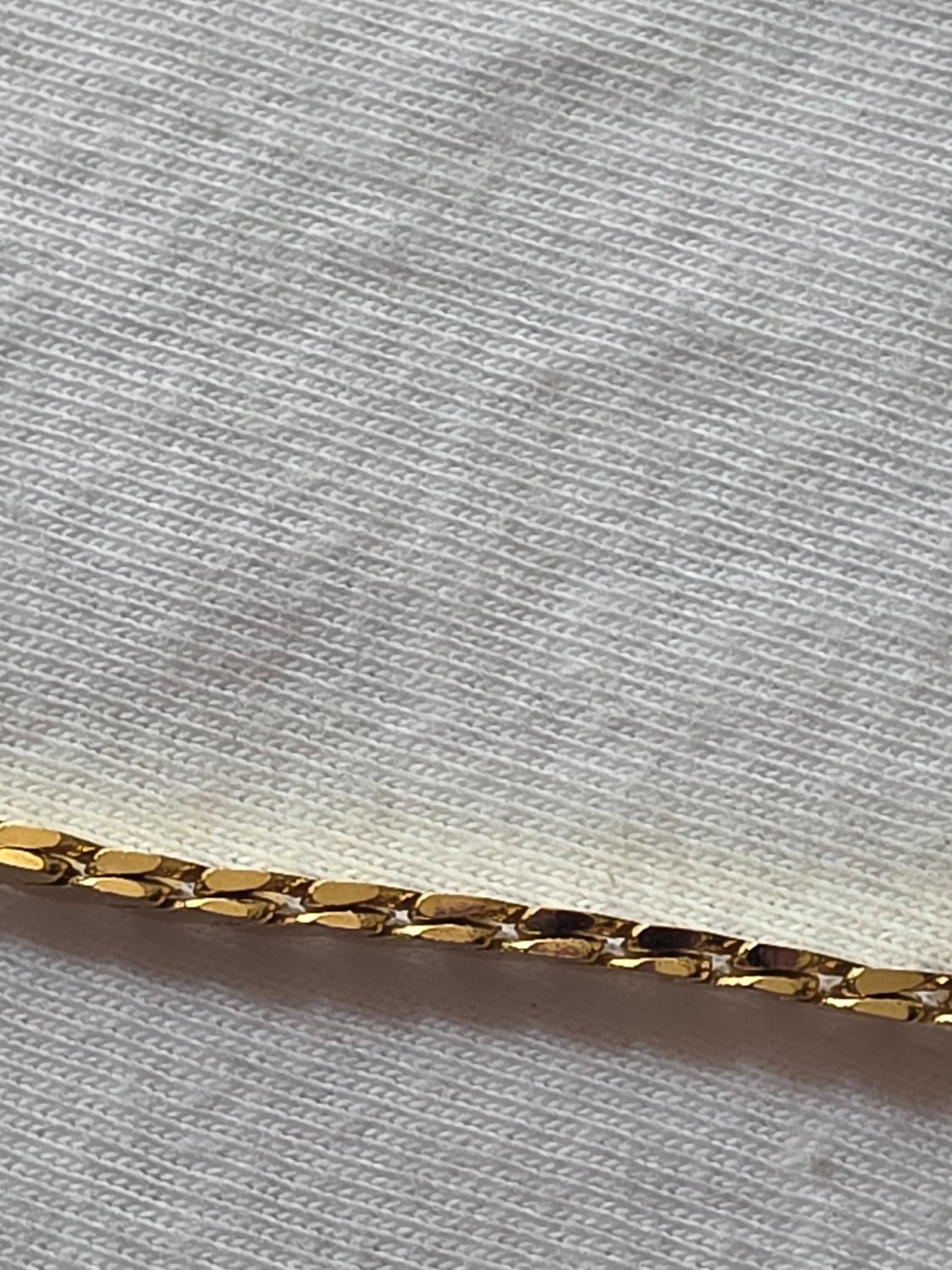Vintage Italy Gold Tone Flat Herringbone Chain Necklace Flexible Polished Link