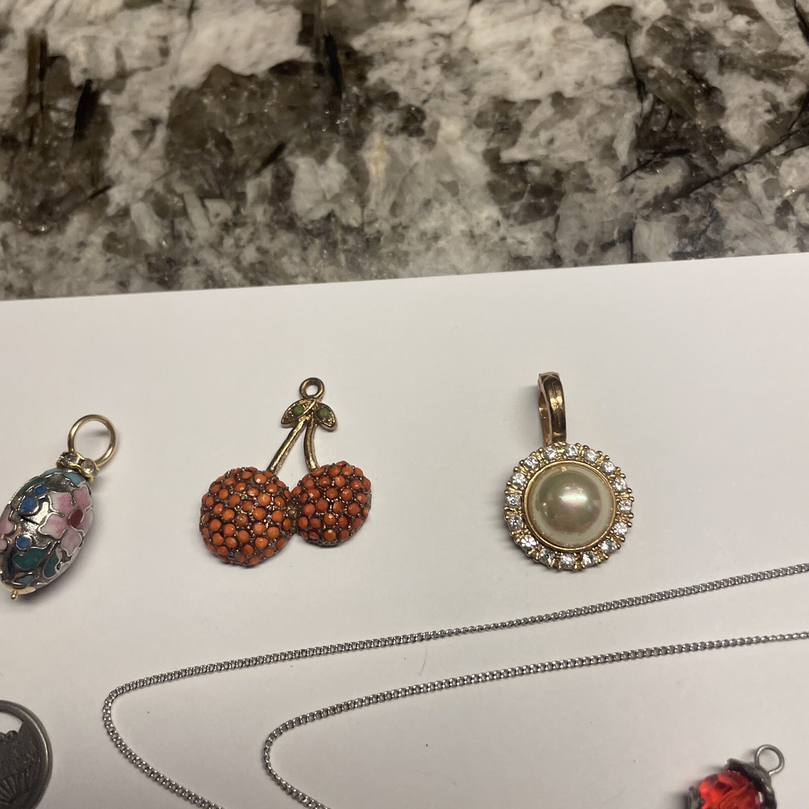 Lot Of 10 Vintage – Modern Jewelry Pendant Charms 1 Signed ROMAN